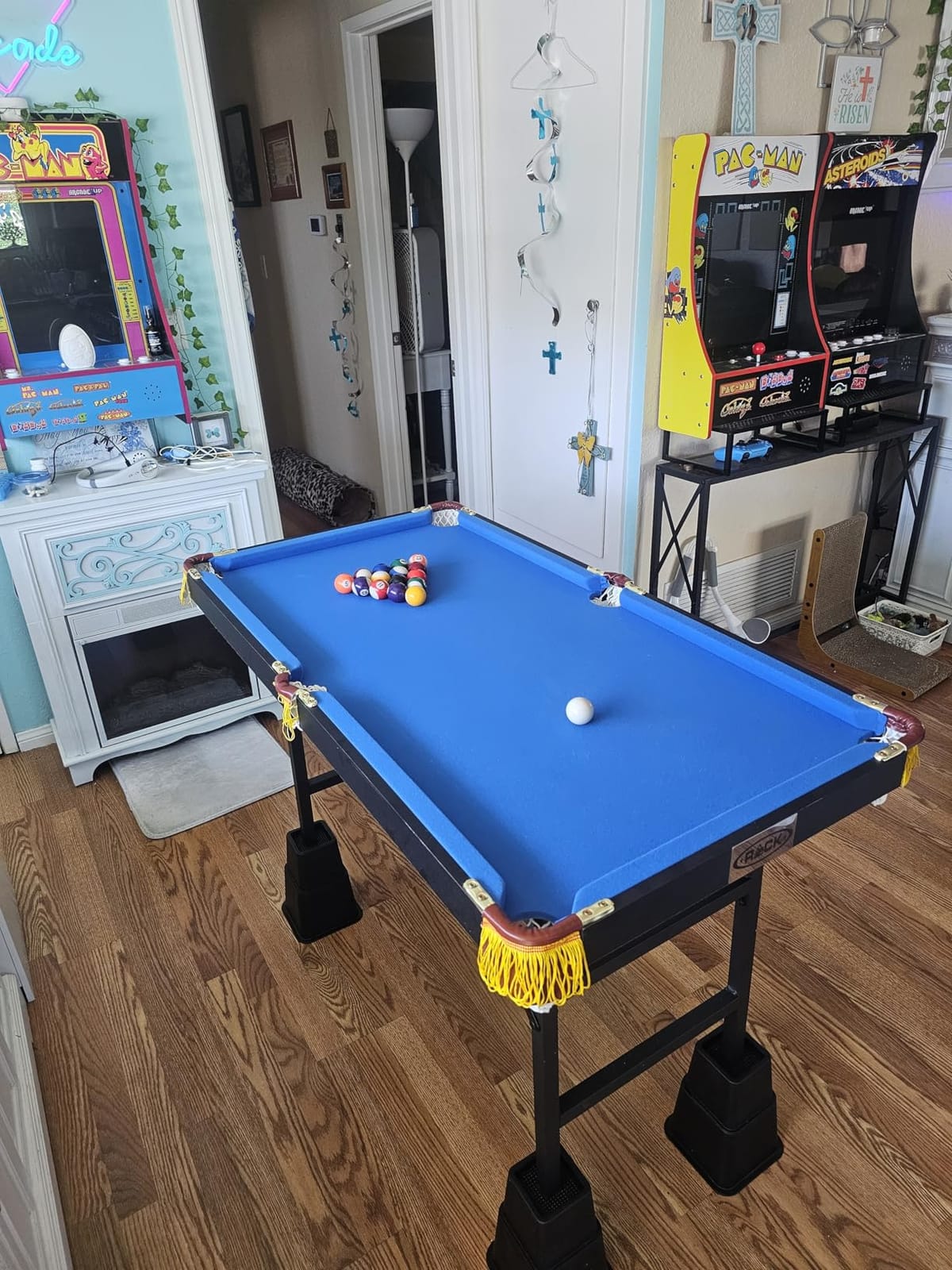 RACK Leo 4-Foot Folding Billiard/Pool Table - Space-Saving Indoor Game Table customer photo 2
