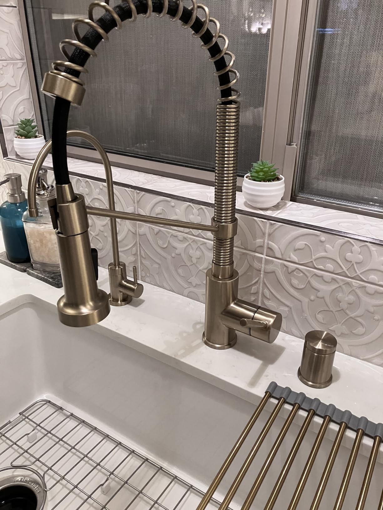 KRAUS Spot Free Stainless Steel Pull Down Kitchen Faucet KPF-1610SFS customer photo 2