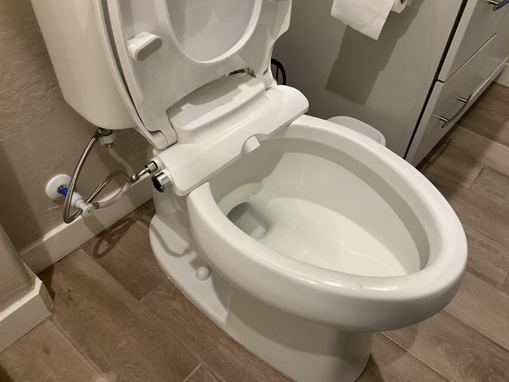 Brondell Bidet Toilet Seat Non-Electric Swash Ecoseat, Fits Elongated Toilets, White - Dual Nozzle System, Ambient Water Temperature - Easy Installation customer photo 2