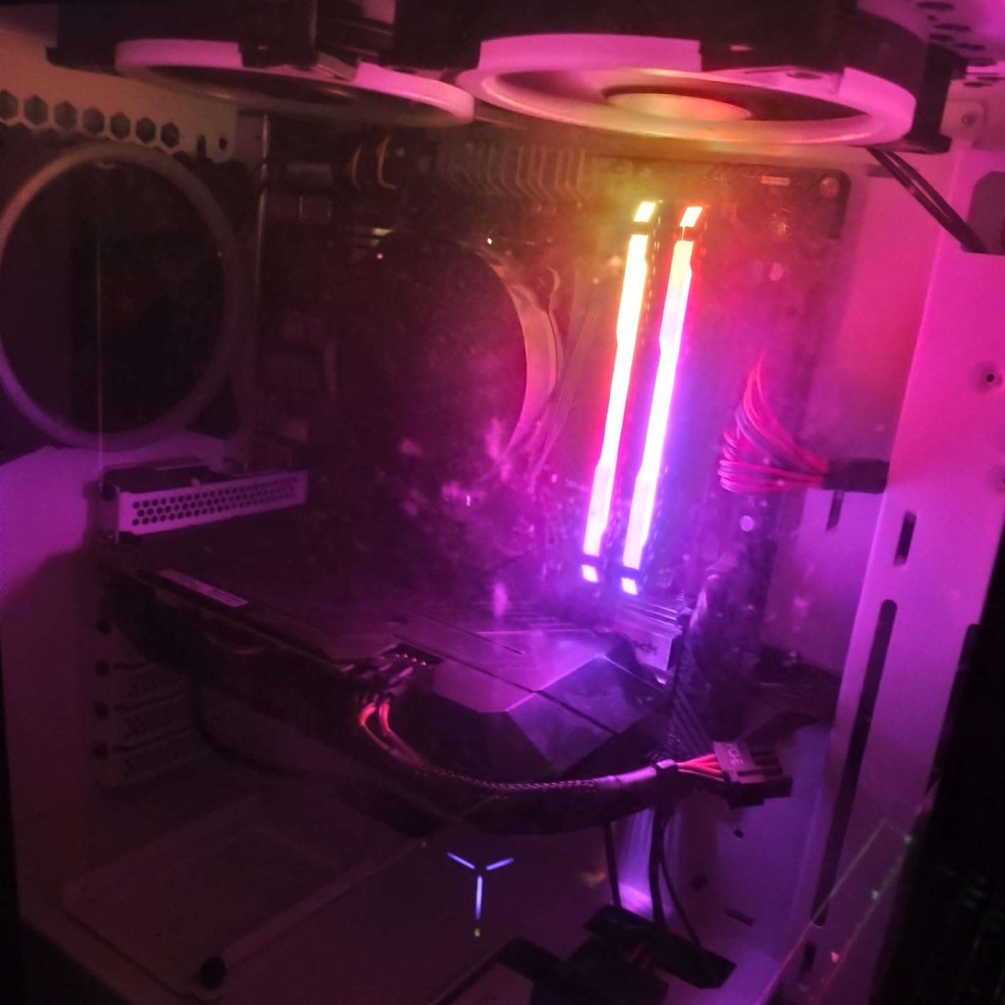 CORSAIR Vengeance RGB PRO DDR4 RAM 32GB (2x16GB) 3200MHz CL16-20-20-38 1.35V Intel AMD Desktop Computer Memory customer photo 2