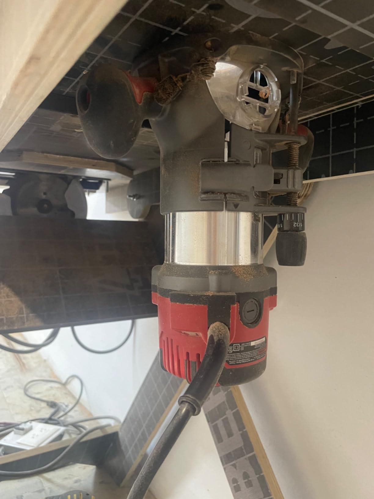 SKIL 14 Amp Plunge and Fixed Base Router Combo - RT1322-00 customer photo 2
