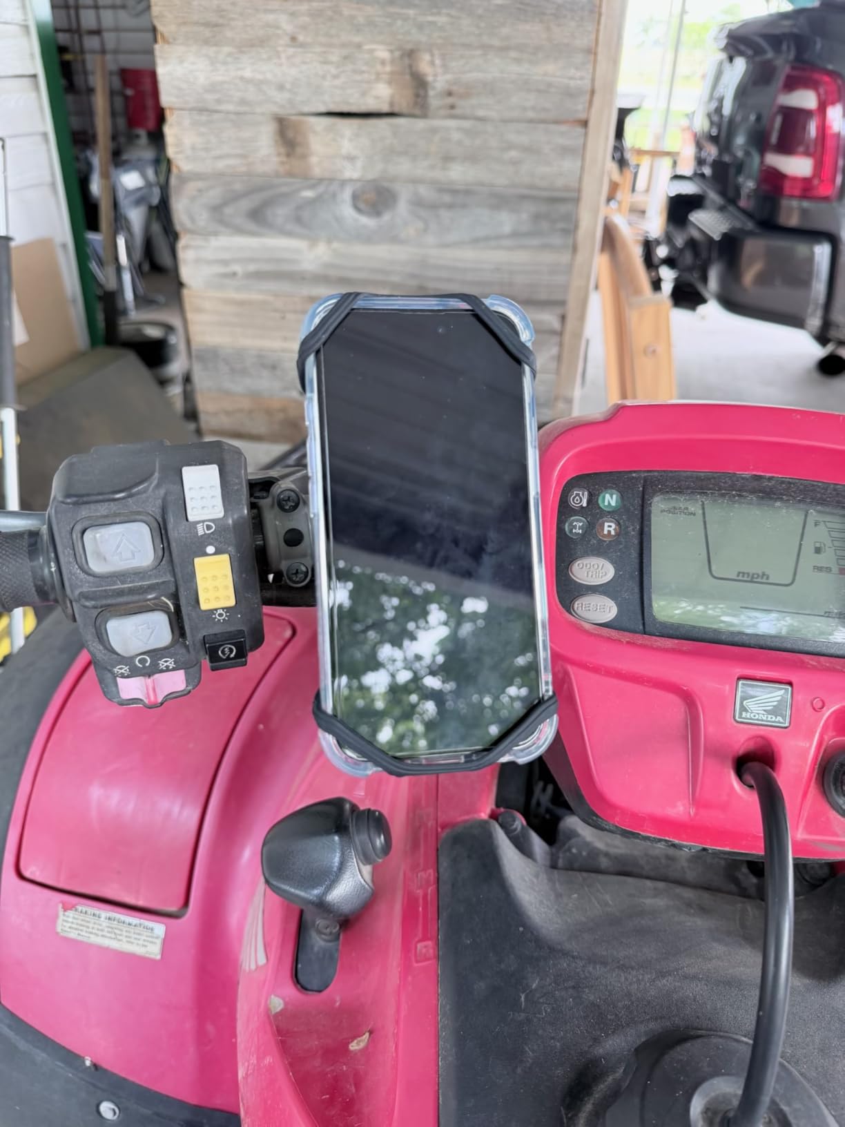 Upgraded 2026 Bicycle & Motorcycle Phone Mount - The Most Secure & Reliable Bike Phone Holder for iPhone, Samsung or Any Smartphone. Stress-Resistant & Highly Adjustable. x10 to Safeness & Comfort customer photo 1