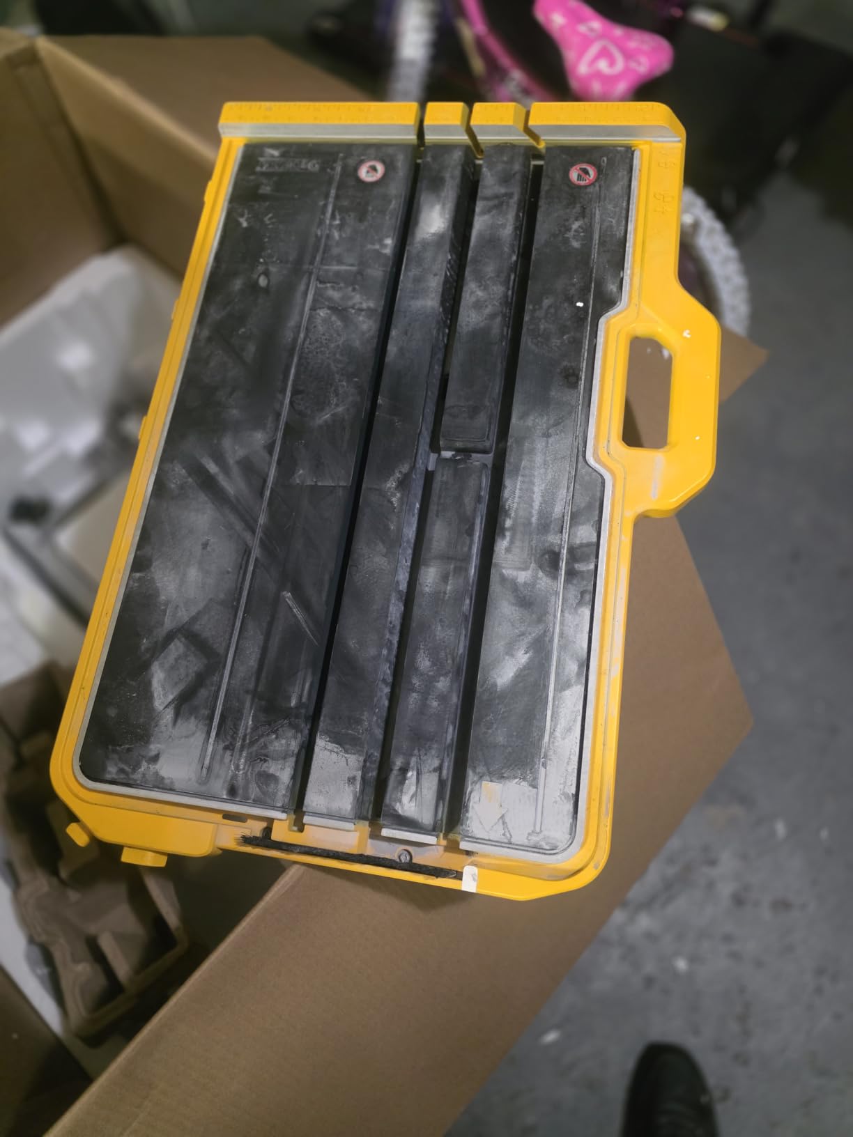 DEWALT Wet Tile Saw, High Capacity (D36000) customer photo 2
