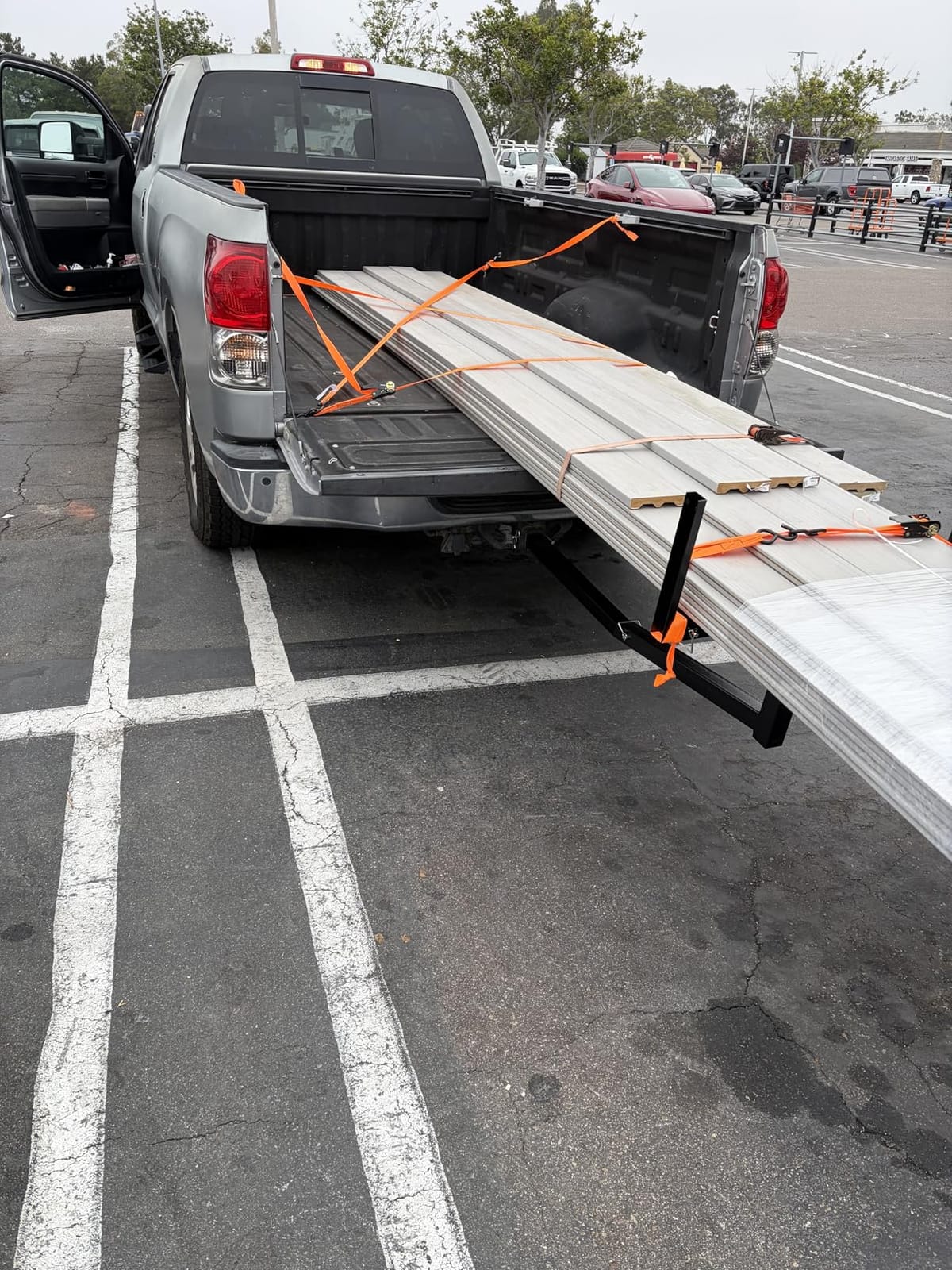 Mockins 750 Lbs Cap Truck Bed Extender Hitch Mount | 2-in-1 All-Weather Steel Canoe Rack & Kayak Trailer with Stabilizer & Straps customer photo 2