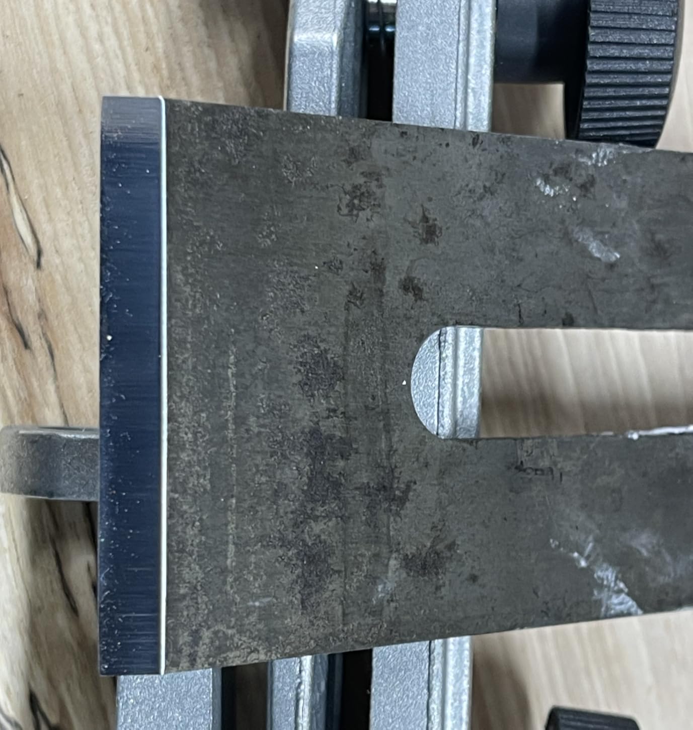 BUCKTOOL 8 Inch 3/4 HP Low-Speed Bench Grinder fit CBN Wheel Professional Wobble-free Wheel Grinder TDS-200C4HL customer photo 2