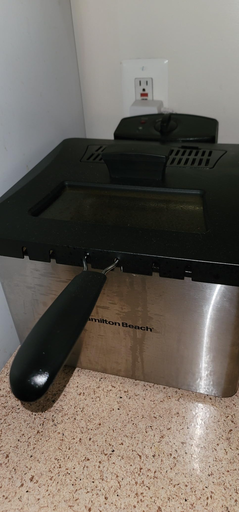 Hamilton Beach Professional Style Electric Deep Fryer With Basket | 5 Liter / 21 Cup Oil Capacity | 1800 Watts | Lid With View Window | Easy Detach Magnetic Cord | Stainless Steel | 35042 customer photo 2
