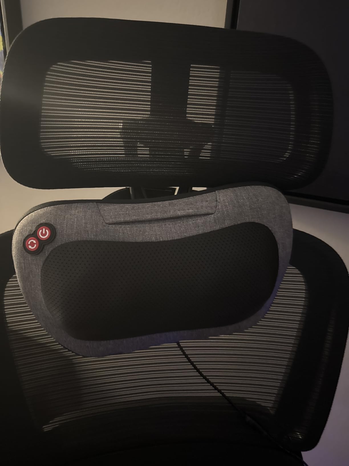 VIKTOR JURGEN Shiatsu Back Massager with Heat, Deep Tissue for Pain Relief | Electric 3D Kneading Massage Pillow for Neck, Shoulder, Back, Christmas for Men Women Dad Wife Mom Gifts (NOT Cordless) customer photo 2