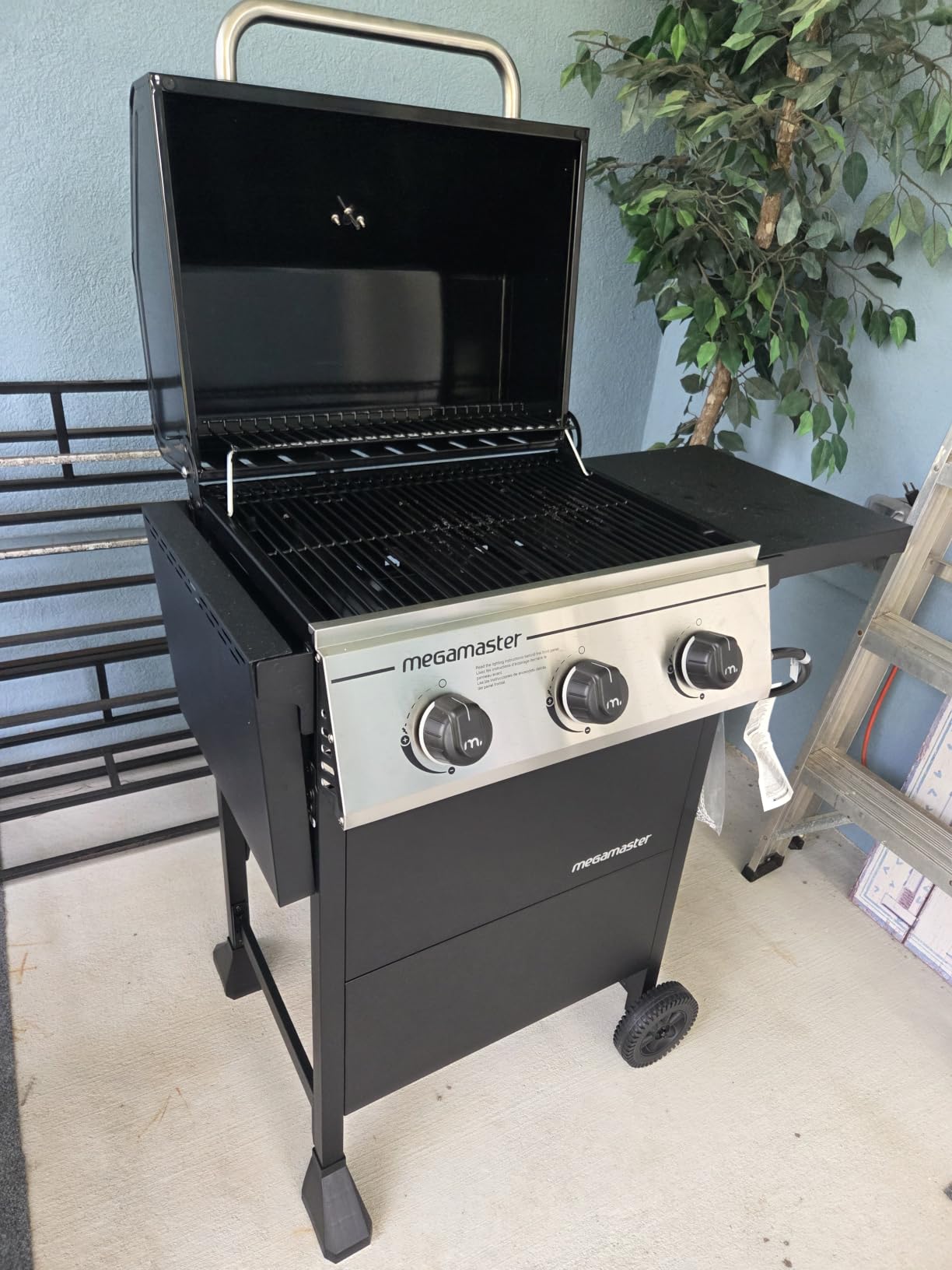 Megamaster Propane 3 Burner Gas Grill, Foldable Shelves with Warming Rack | Offers 30000 BTU, Built-In Thermometer, Push Ignition, 429 Sq In Cooking Space, Stainless Steel Control Panel, for BBQs customer photo 1