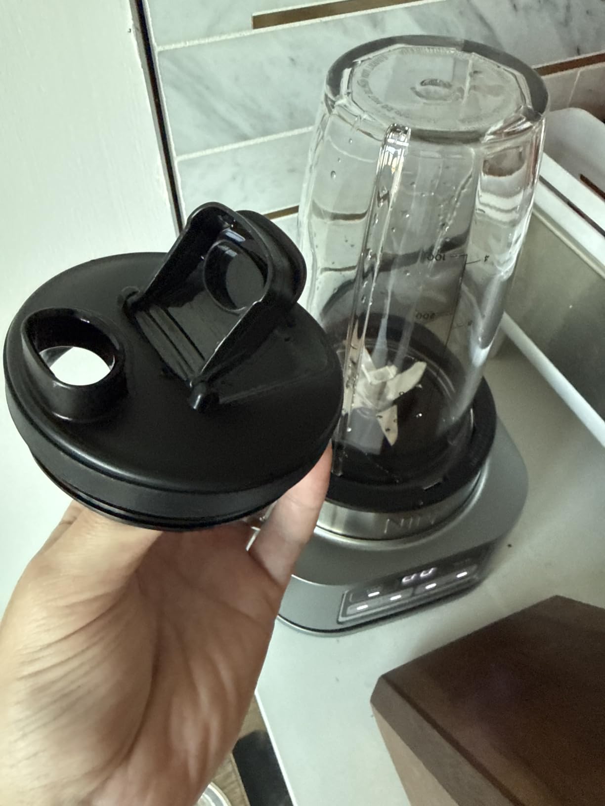 Ninja Foodi Personal Blender & Smoothie Bowl Maker, 1200PW, SS101 | smartTORQUE motor + Hybrid Edge blades. Smoothie bowl maker, nutrient extractor, (2) 24-oz cups. Dishwasher safe. customer photo 1