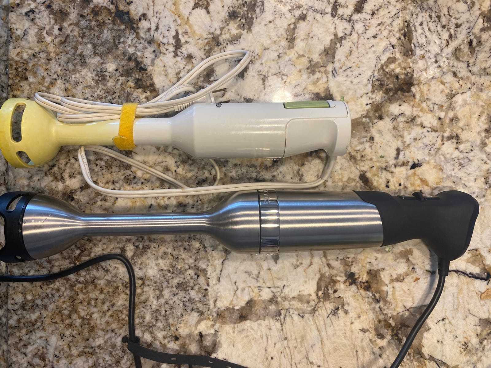 Vitamix 5-Speed Immersion Blender, 625-Watt Motor, Stainless Steel/Black | Professional-Grade Hand Blender, 5-Speed Control, One-handed Operation, Stainless Blades, 5-Foot Cord, Blend in Any Container customer photo 2