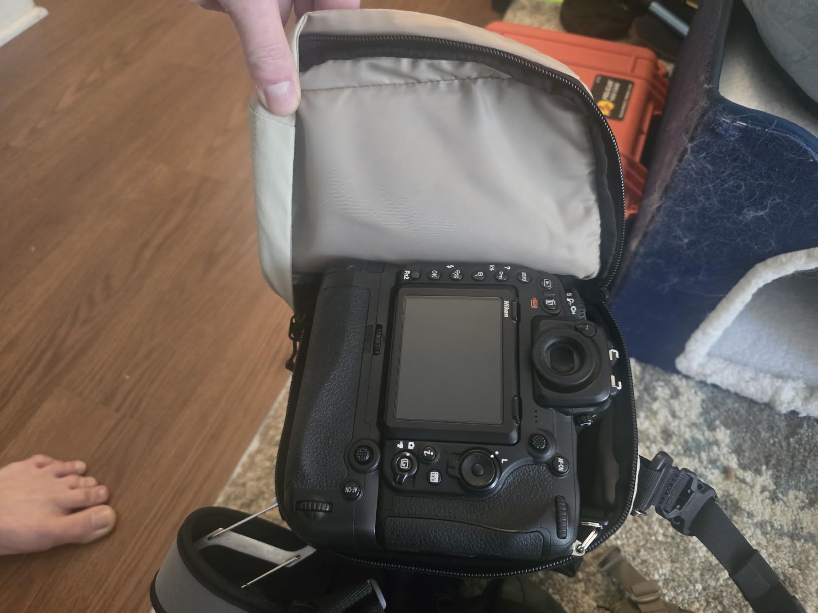 WANDRD Route Pack - Single-Camera Body and Lens Carrying Bag - Integrates with FERNWEH (Gobi Tan) customer photo 2