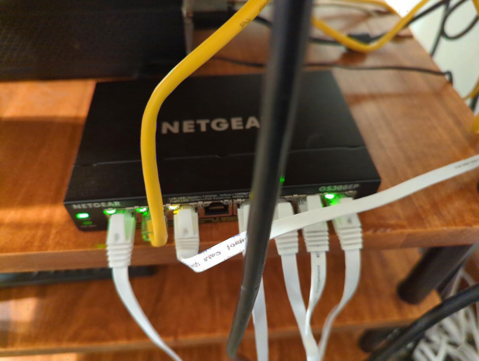 NETGEAR 8 Port PoE Gigabit Ethernet Easy Smart Managed Essentials Switch (GS308EP) | Essentials Model with 8 x PoE+ Ports @ 62W, Desktop or Wall Mount customer photo 1