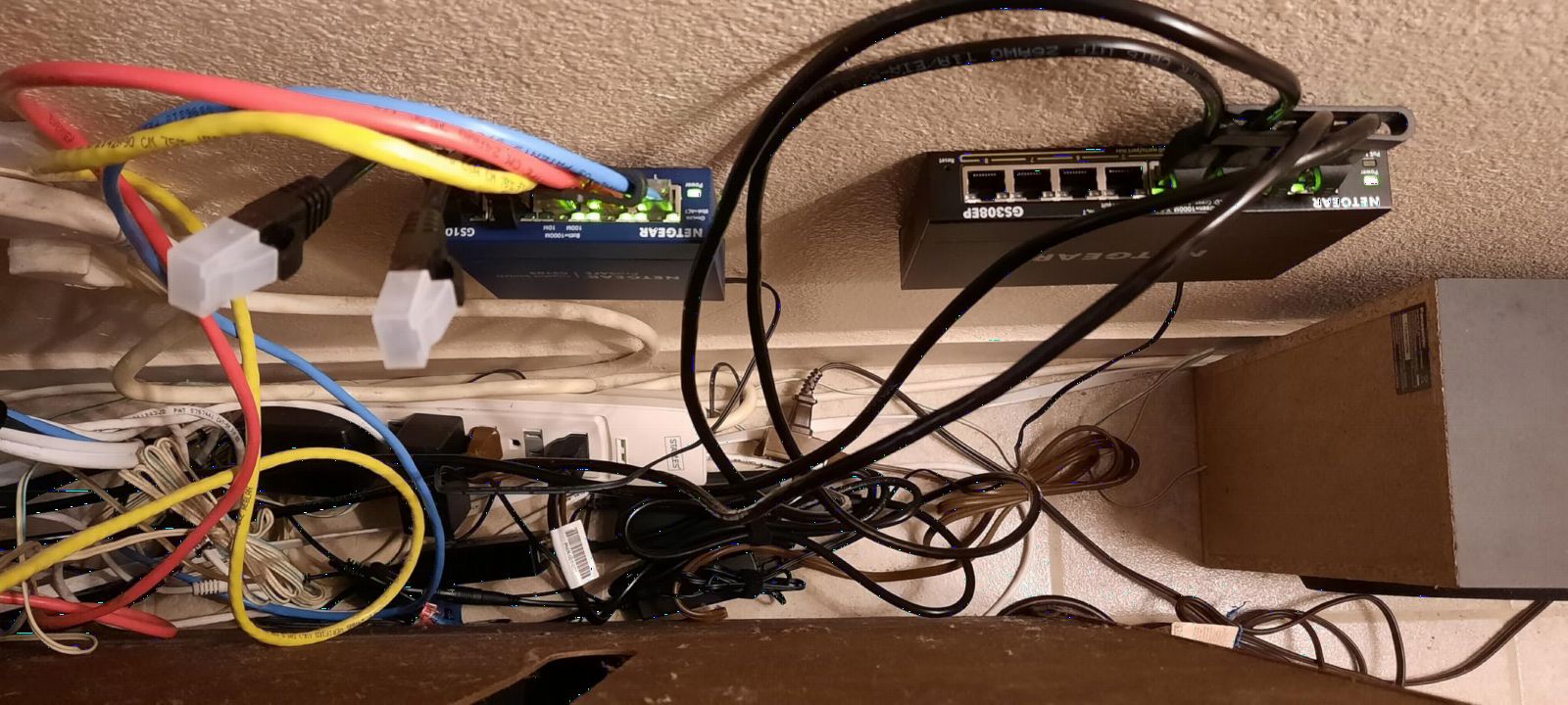NETGEAR 8 Port PoE Gigabit Ethernet Easy Smart Managed Essentials Switch (GS308EP) | Essentials Model with 8 x PoE+ Ports @ 62W, Desktop or Wall Mount customer photo 2