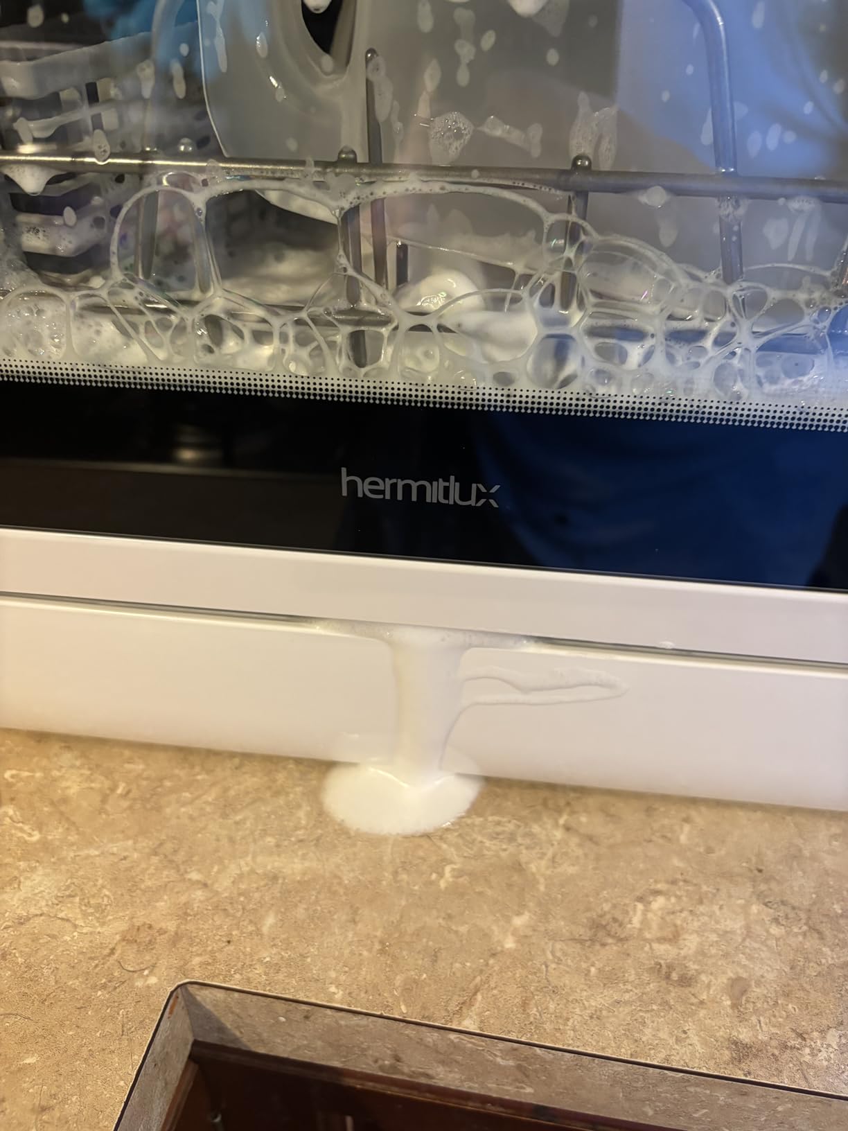 Hermitlux Countertop Portable Dishwasher, Built-in 5-Liter Water Tank | 5 Washing Programs, Transparent Glass Door, No Hookup Needed for RV, Apartments & Small Kitchens customer photo 1