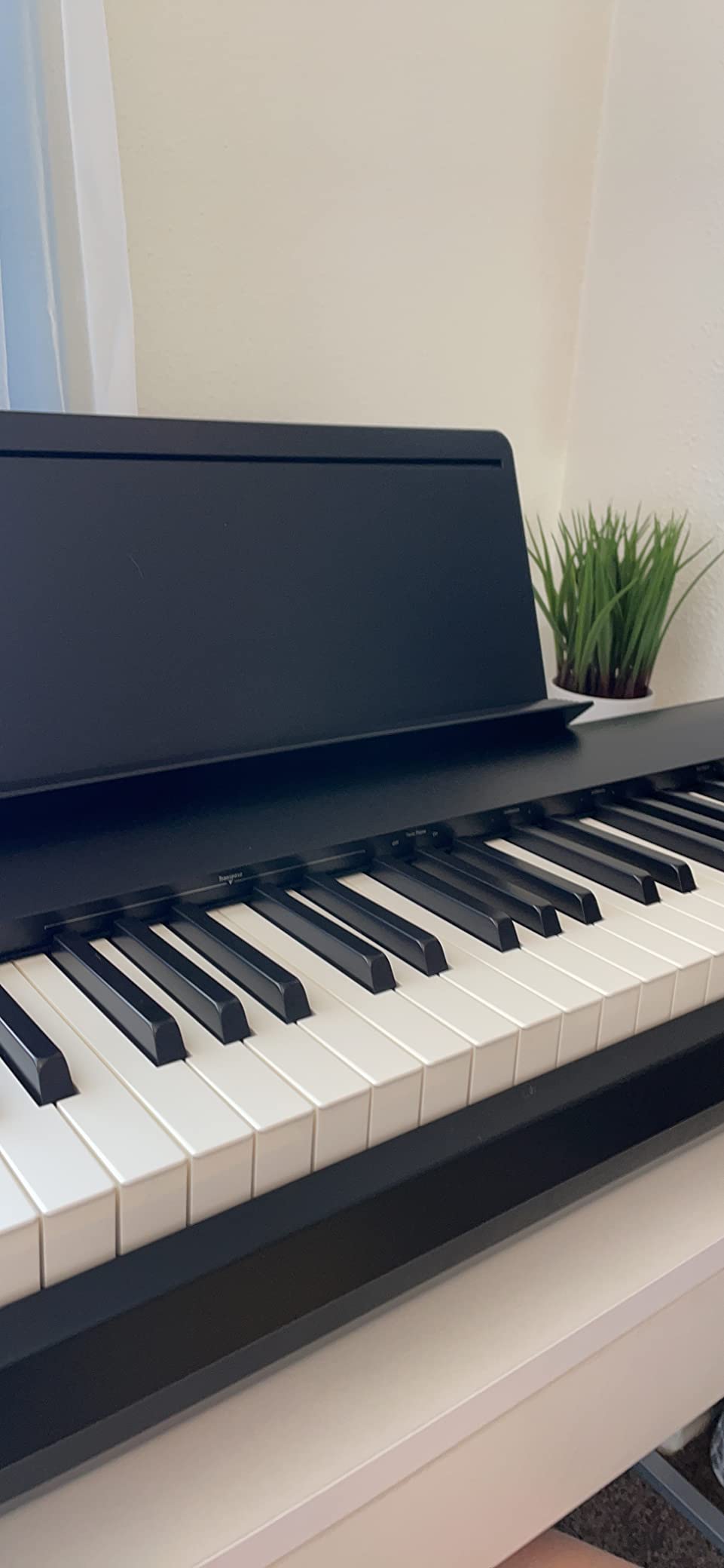Roland FP-30X | Slim & Stylish 88-Note Digital Piano | Rich Tone & Authentic Ivory-Feel | Built-In Powerful Amplifier & Stereo Speakers | Onboard Sounds | Bluetooth & MIDI Connectivity | Black customer photo 1