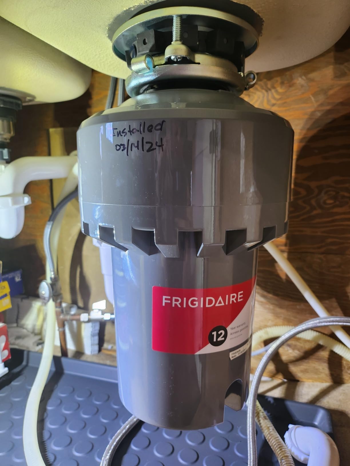 Frigidaire 1.25 HP Corded Garbage Disposal for Kitchen Sinks | FF13DISPC1 customer photo 1