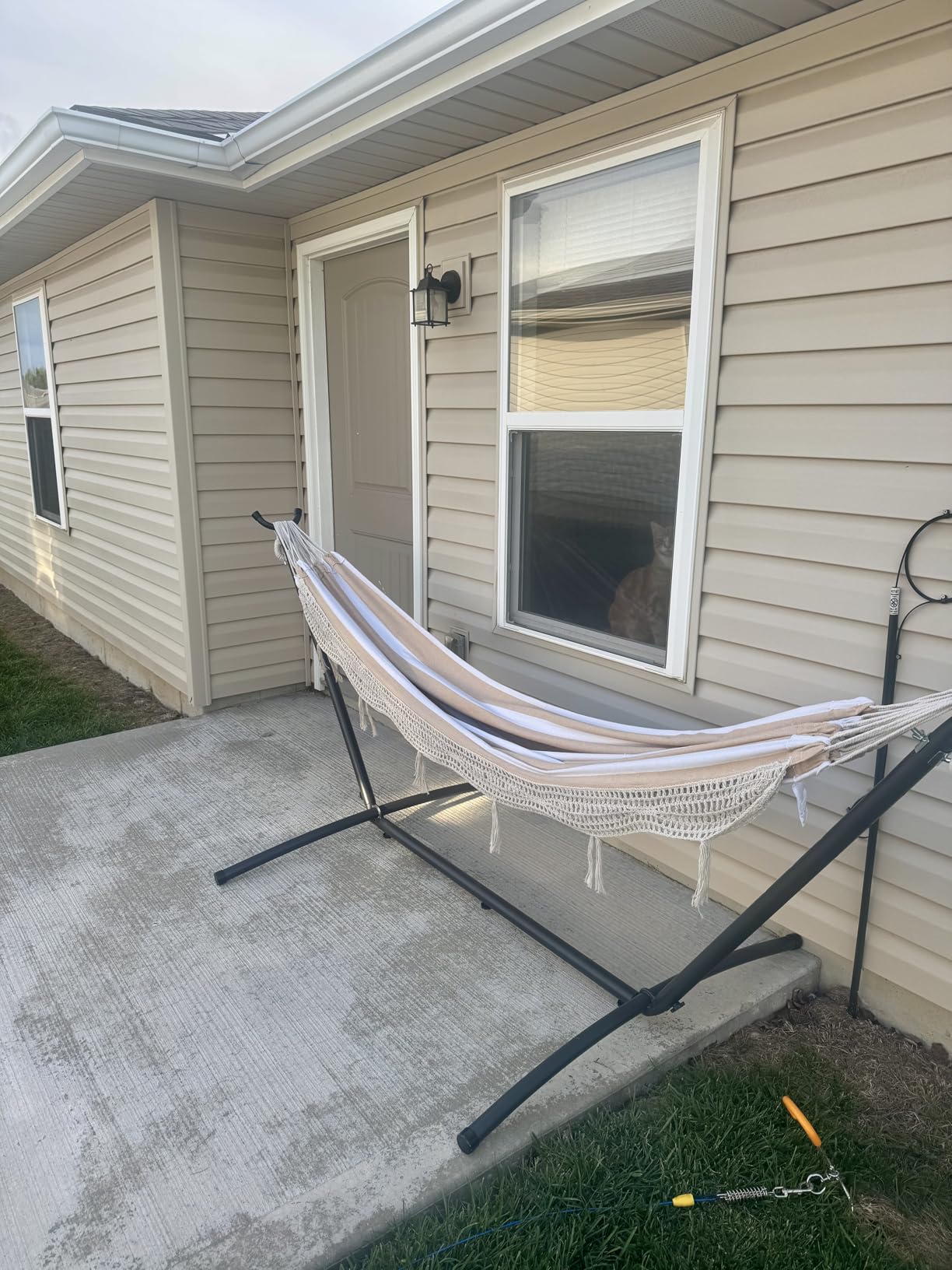 Amazon Basics Double Hammock with 9-Foot Space Saving Steel Stand and Carrying Case, 2 Person, 450 lb Capacity, Sunset Orange Stripe, 110
