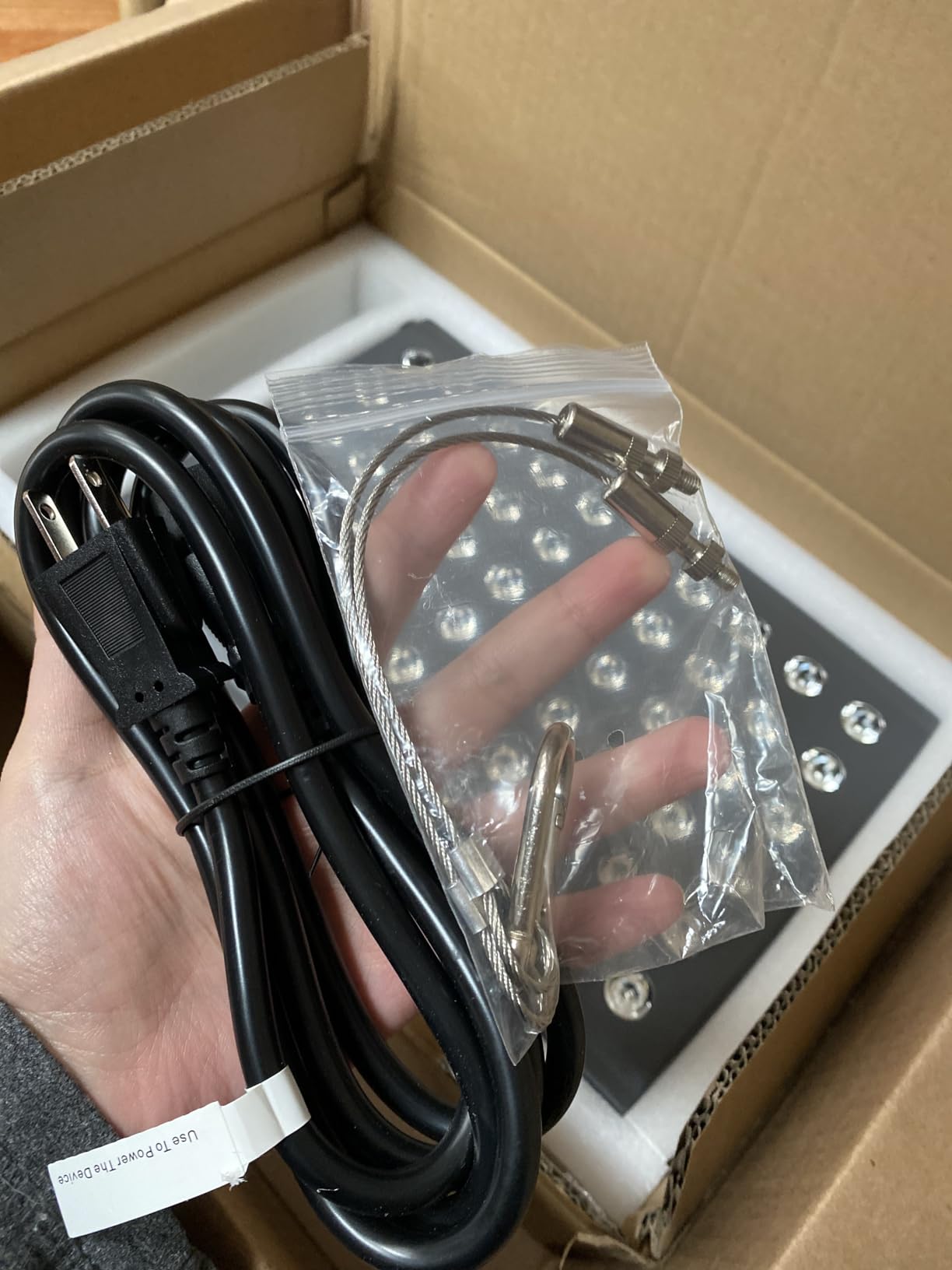 Hooga Red Light Therapy Panel Device - 660nm Red & 850nm Near Infrared Light Therapy, LED Light Therapy Lamp, 60 Dual Chip LEDs, Timer, Table Top Stand Included - PRO300 customer photo 2