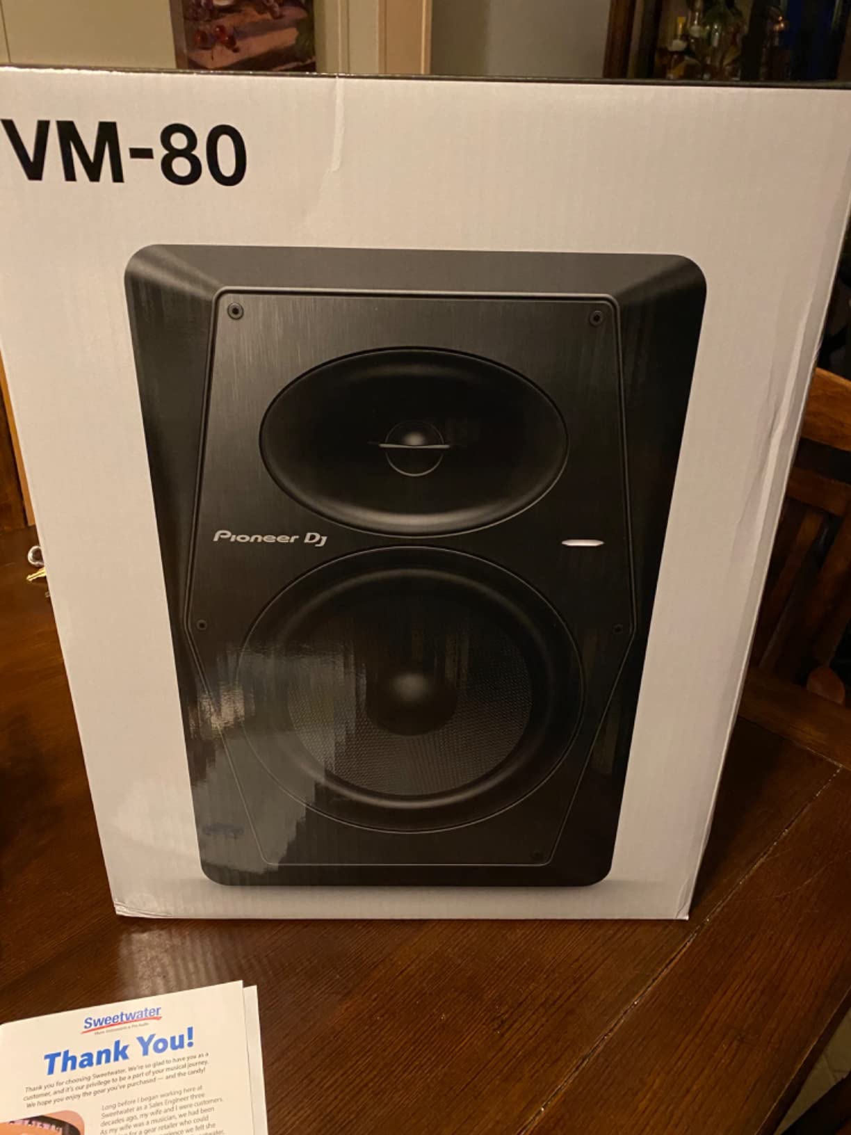Pioneer DJ VM-80 8-inch Active Studio Monitor Speaker, Class D, Black customer photo 2