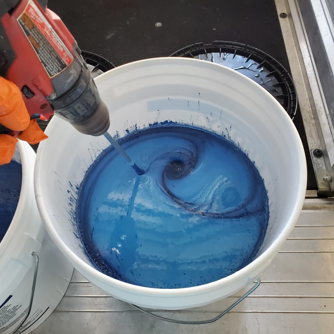 Everflow MPC Epoxy Resin Floor Coating Kit, Grey, 3 Gallon | Garage floor epoxy kit. 100% solids, self-leveling epoxy floor coating. Durable finish for garages and basements. customer photo 1