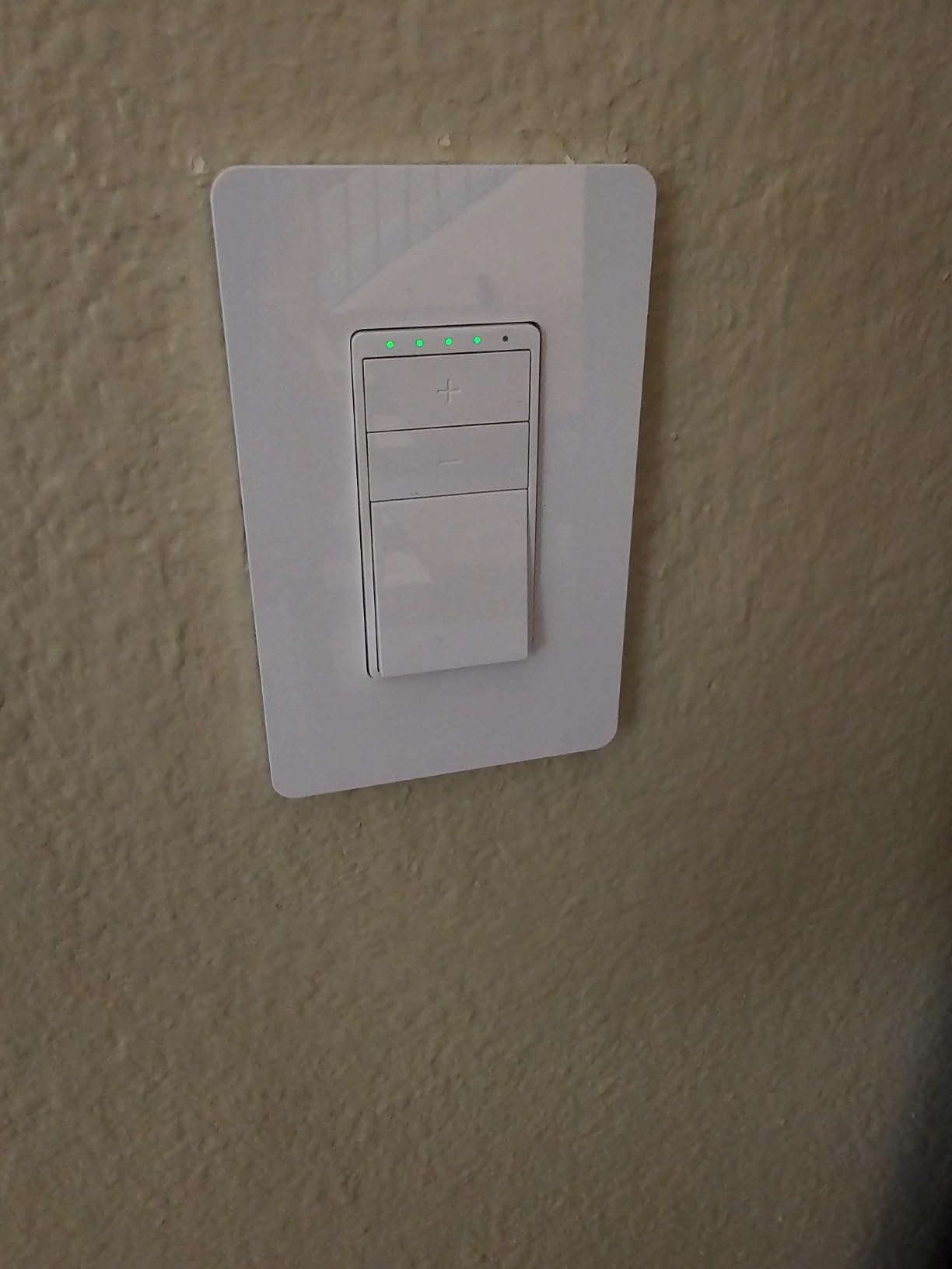 Amazon Basics Smart Dimmer Switch, Single Pole, Works with Alexa Only, Voice Control, 2.4 GHz Wi-Fi, No Hub Required, Neutral Wire Required, White customer photo 1