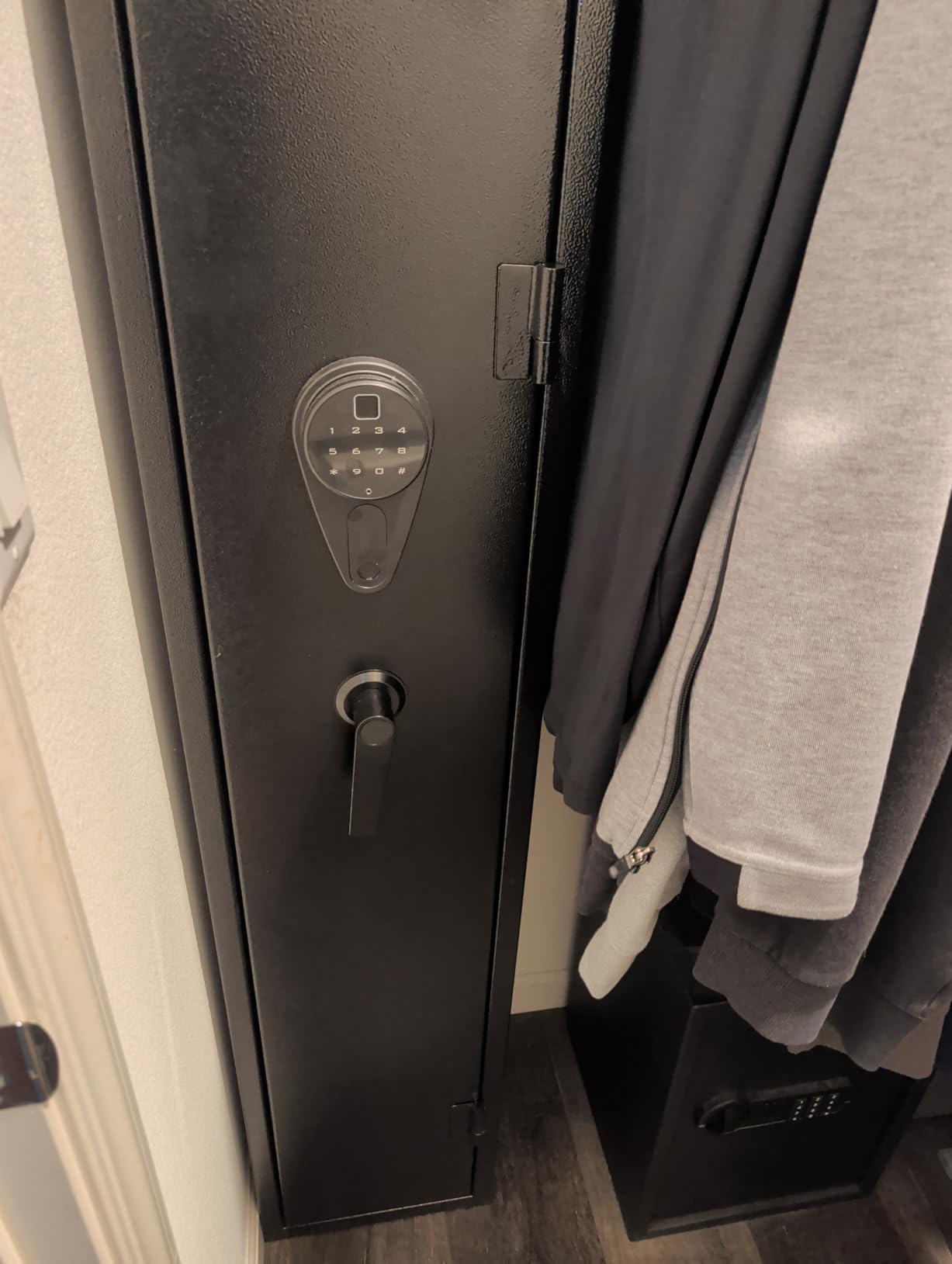 Kaer 4-5 Biometric Gun Safe for Rifles and Pistols, Long Rifle Safe for Home | No Assembly Needed, Gun Cabinet for 3-5 Shotgun 5-7 Handguns, Fingerprint, Digital Keypad, Removable Shelf, Gun Rack for Home customer photo 1