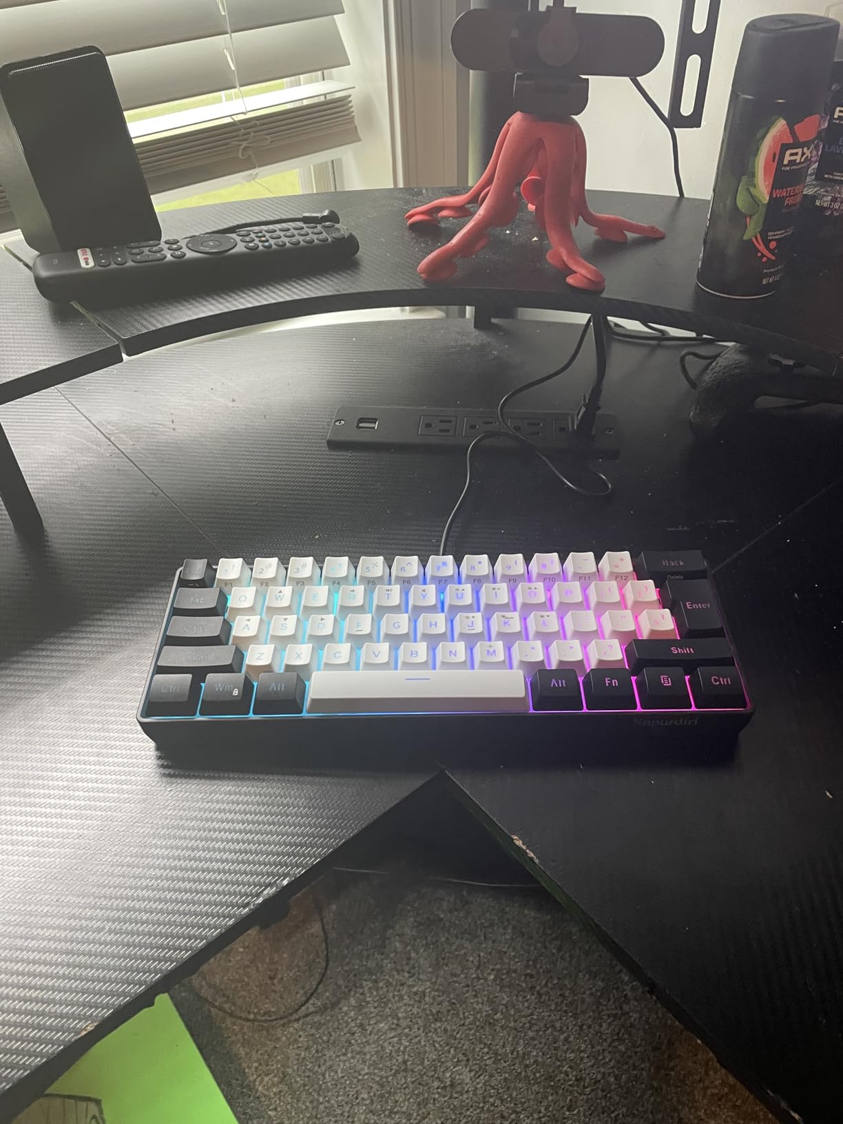 Snpurdiri 60% Wired Gaming Keyboard, 61 Keys RGB (Black-White), Backlit Ultra-Compact Small Gaming Keyboard, for PC/Mac Gamer, Typist, Travel customer photo 2