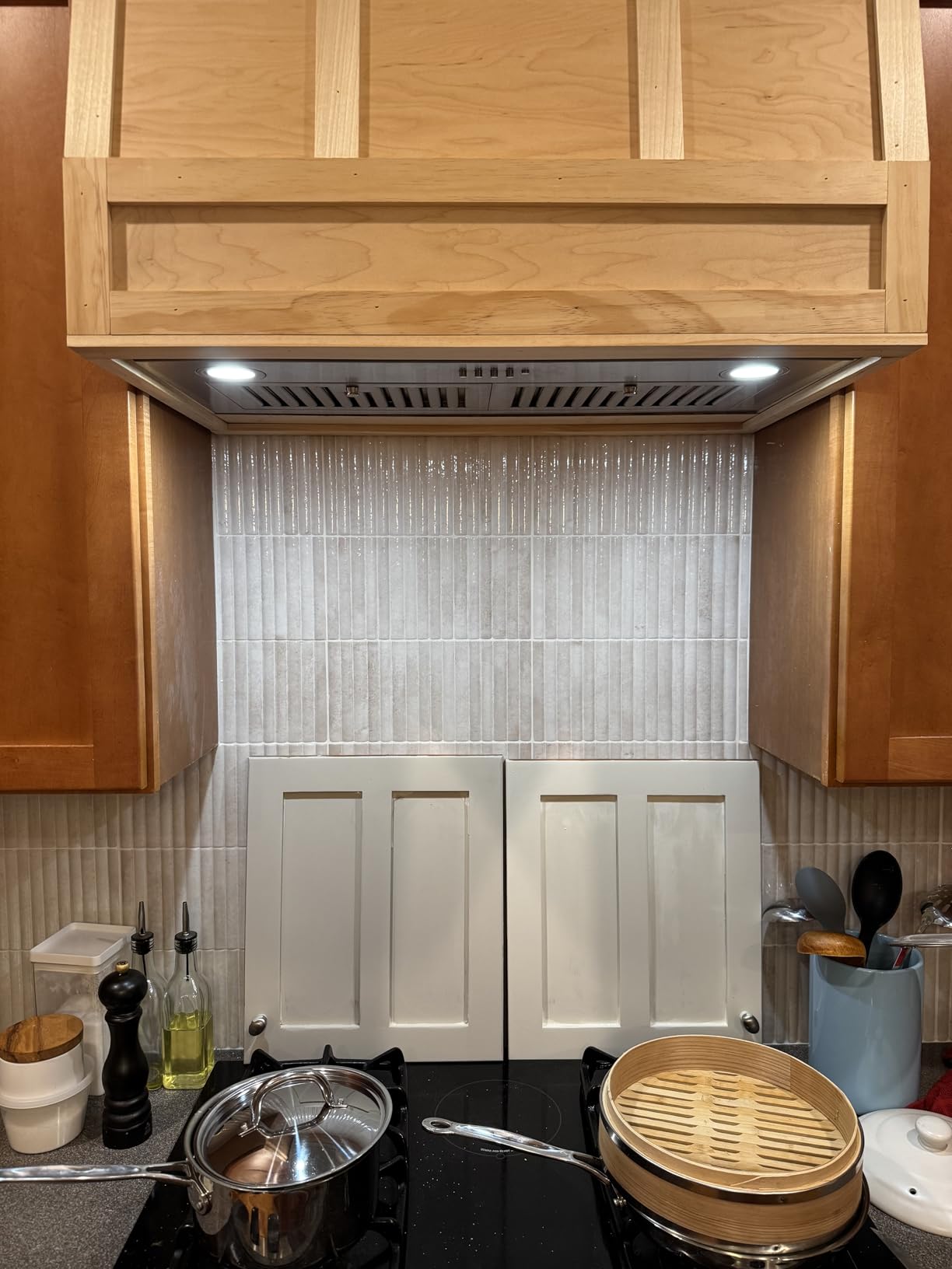 FIREGAS Range Hood Insert 30 inch, Built-in Kitchen Hood with 600 CFM, Ducted/Ductless Convertible Vent Hood, Stainless Steel Stove Hood with Push Button, Baffle Filters and Charcoal Filters customer photo 2