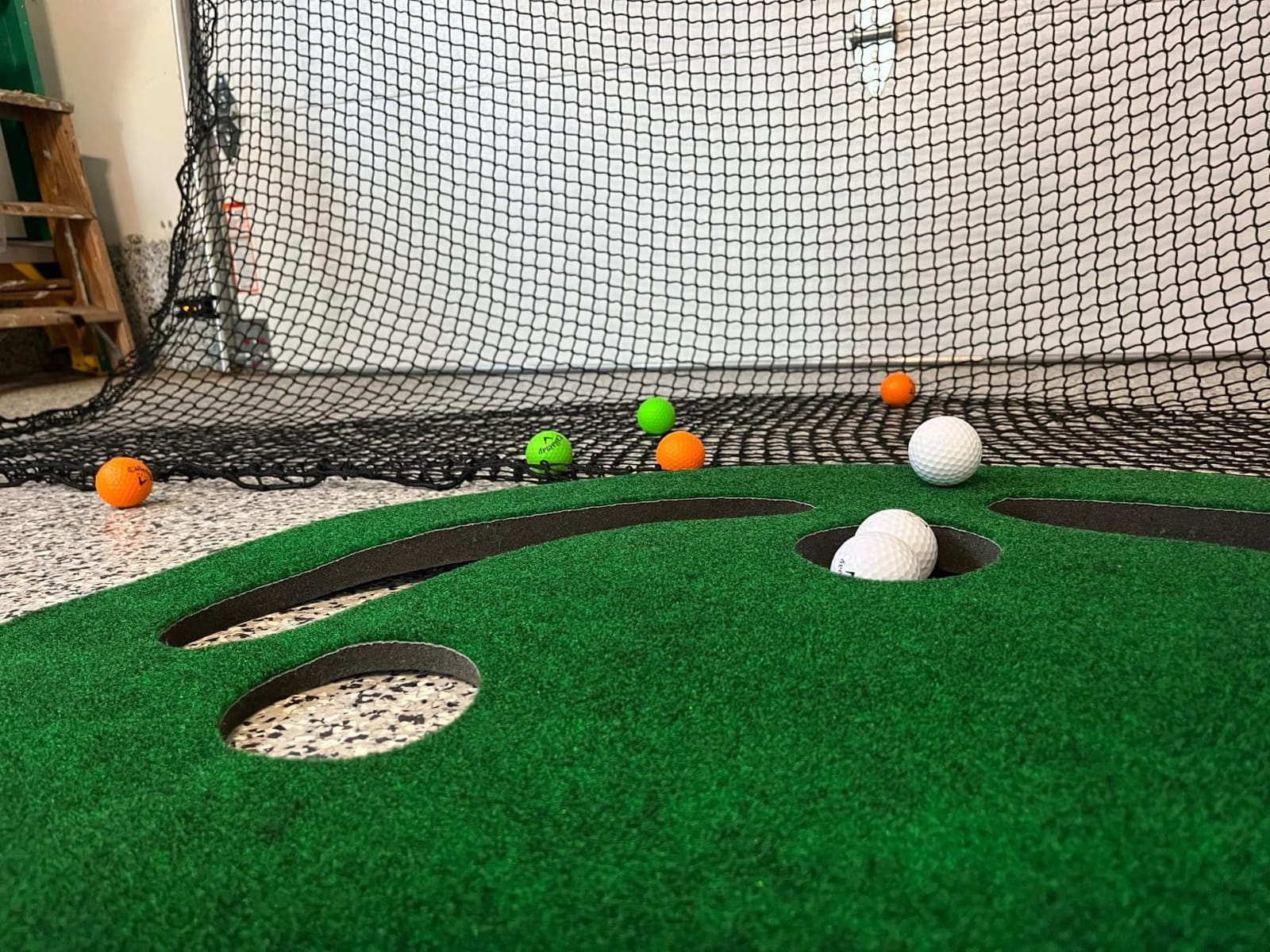 PUTT-A-BOUT Par Three Plus Golf Putting Green (3' x 9') customer photo 2