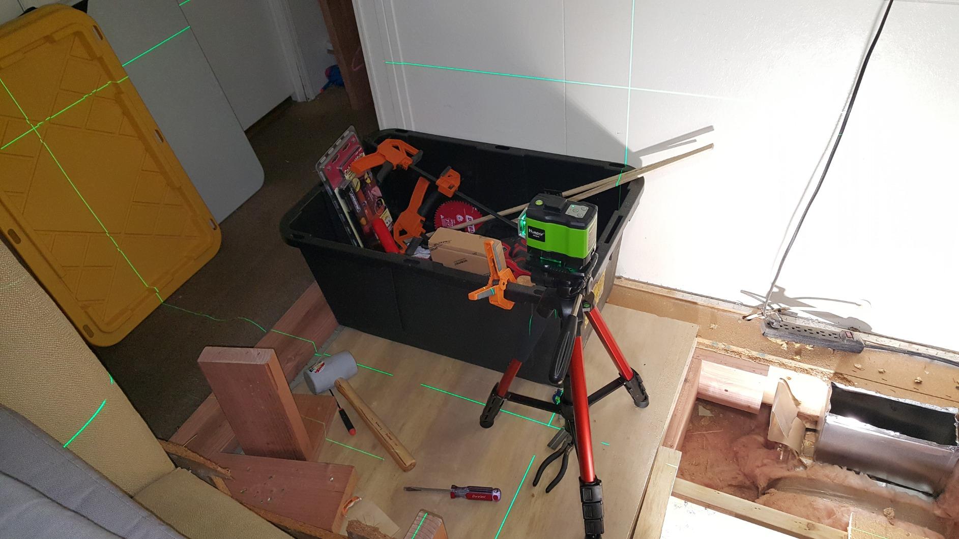Huepar Laser Level 360 Self Leveling, Rechargeable Green Laser 4x360° Cross Line Lazer Leveler 4D Level Laser Tool for Construction with Two Li-ion Batteries, Magnetic Bracket & Hard Carry Case - LS04CG customer photo 1