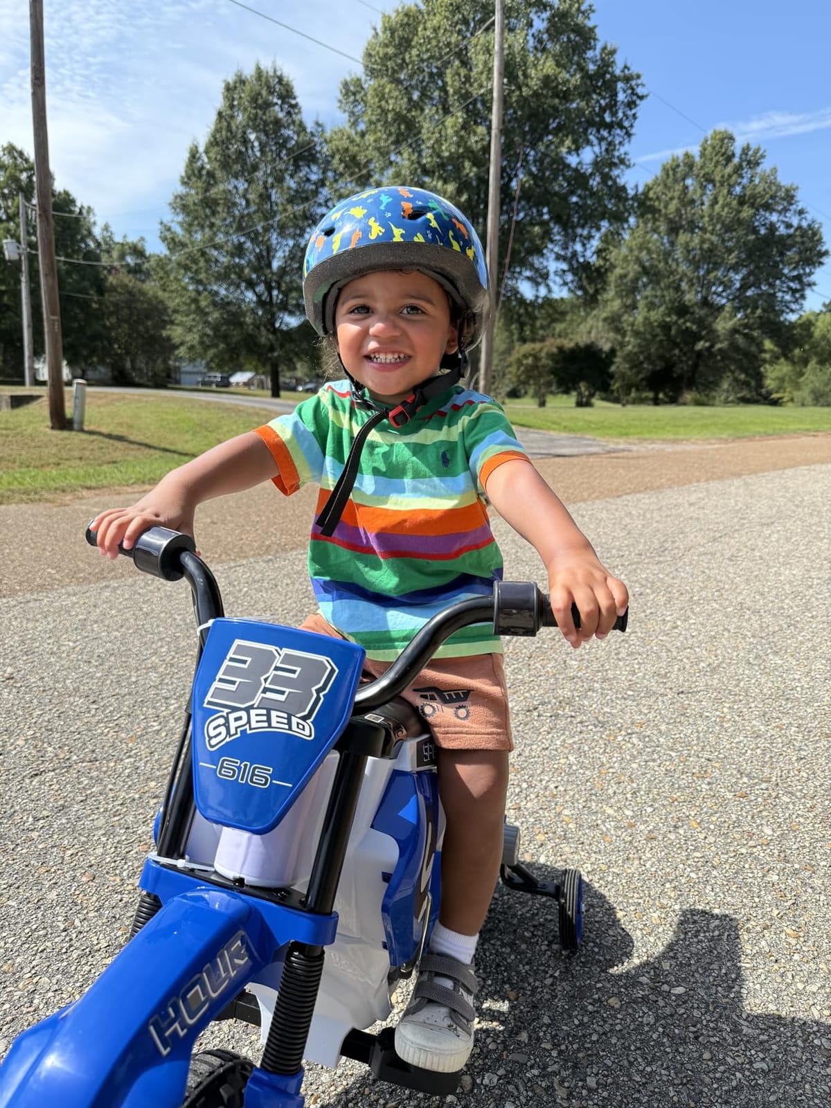 Aosom 12V Kids Motorcycle w/Treaded Tires, 5mph Top Speed for Kids, Blue customer photo 2