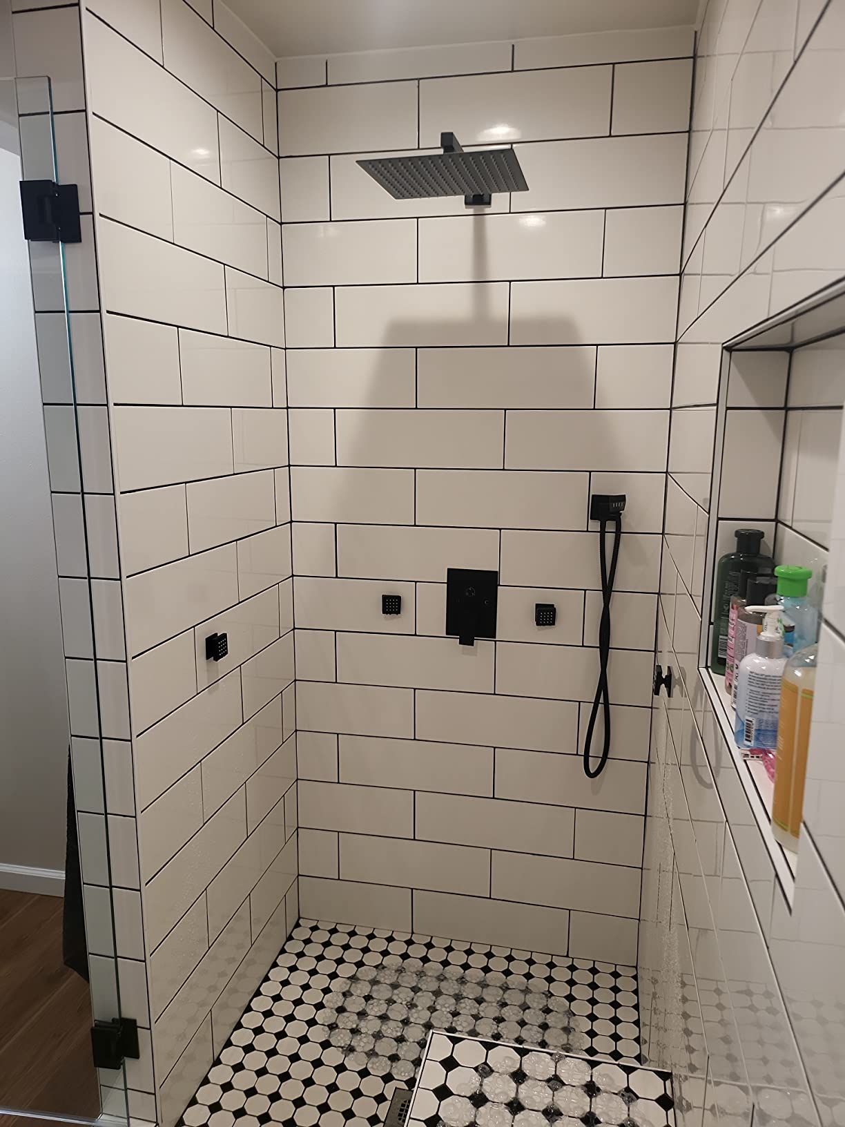 gotonovo Rainfall Shower System with Full Body Jets 6pcs Matte Black customer photo 2