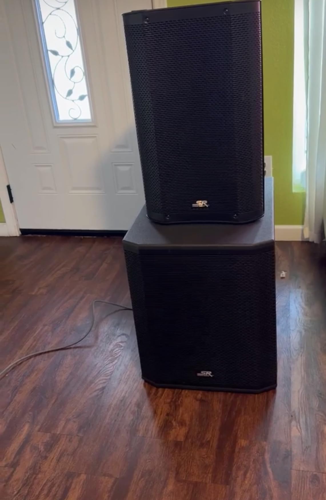 Monoprice Stage Right Series, 12-Inch Powered Speaker, 1200W, SRD212, Class D Amp, DSP, Bluetooth Streaming customer photo 1