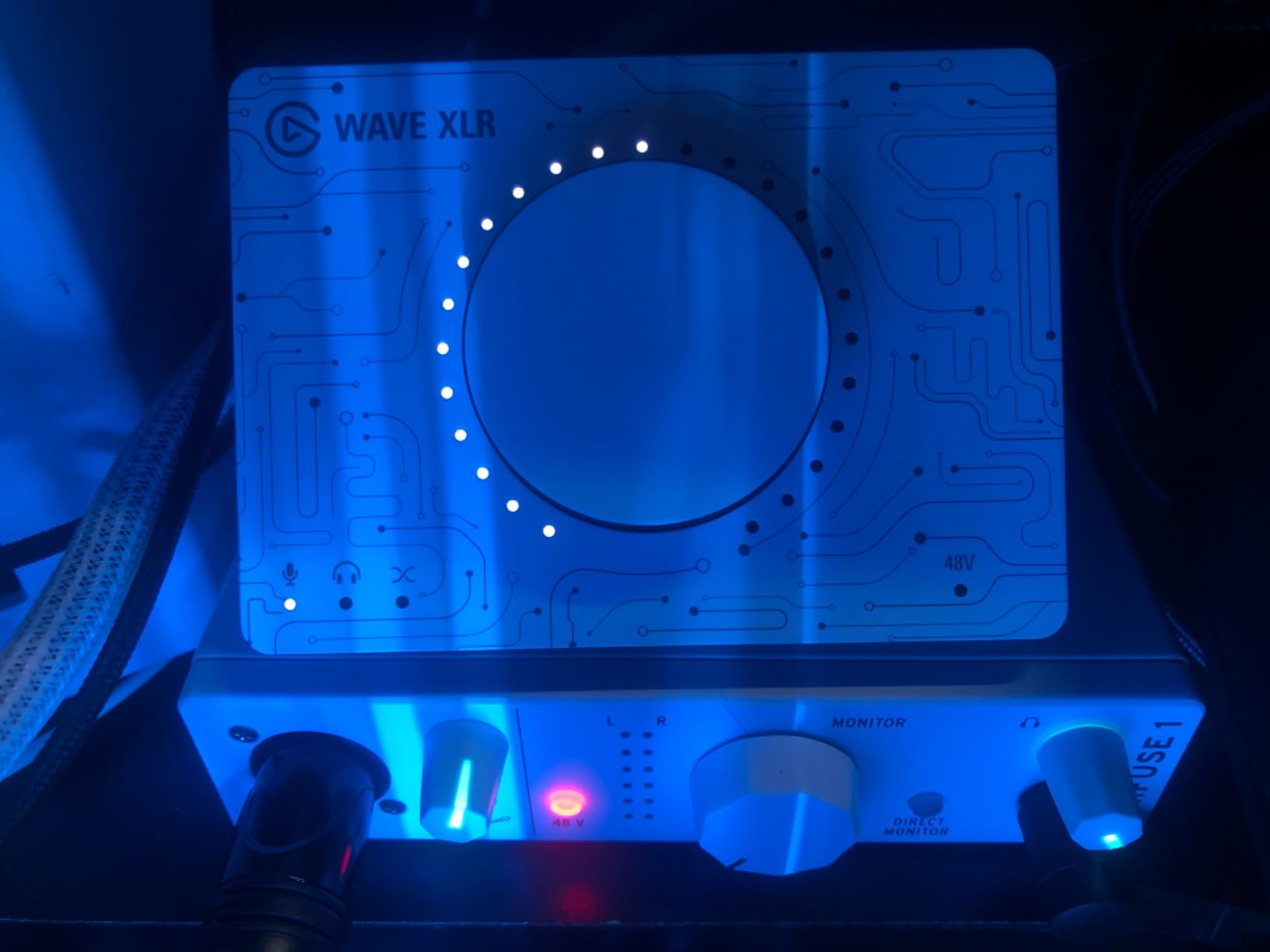 Arturia MiniFuse USB Audio & MIDI Interface, MiniFuse 1 | Record voice guitar and synths customer photo 1