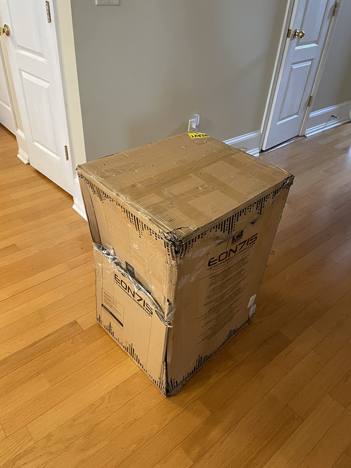 JBL Professional EON715 Powered PA Speaker, Portable Loudspeaker with Bluetooth, 15 inch customer photo 2