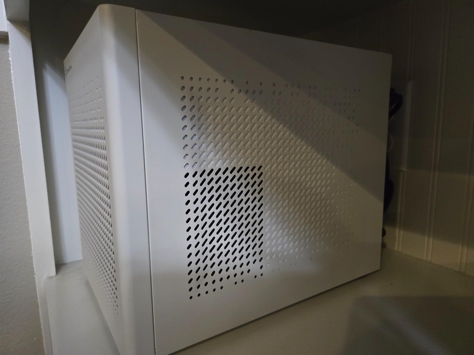 Silverstone Technology SUGO 16 Black Mini-ITX Small Form Factor Case with All Steel Construction customer photo 2