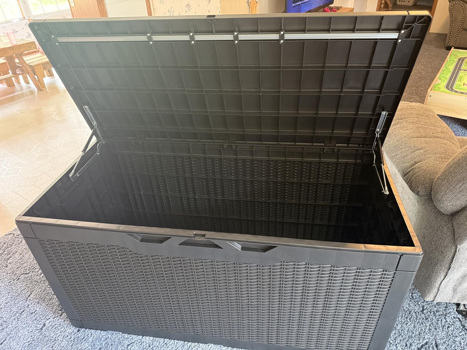 Devoko 100 Gallon Waterproof Resin Deck Box, Large Outdoor Storage Box | Indoor Outdoor Lockable Storage Container for Patio Furniture Cushions, Garden Tools & Pool Supplies customer photo 1
