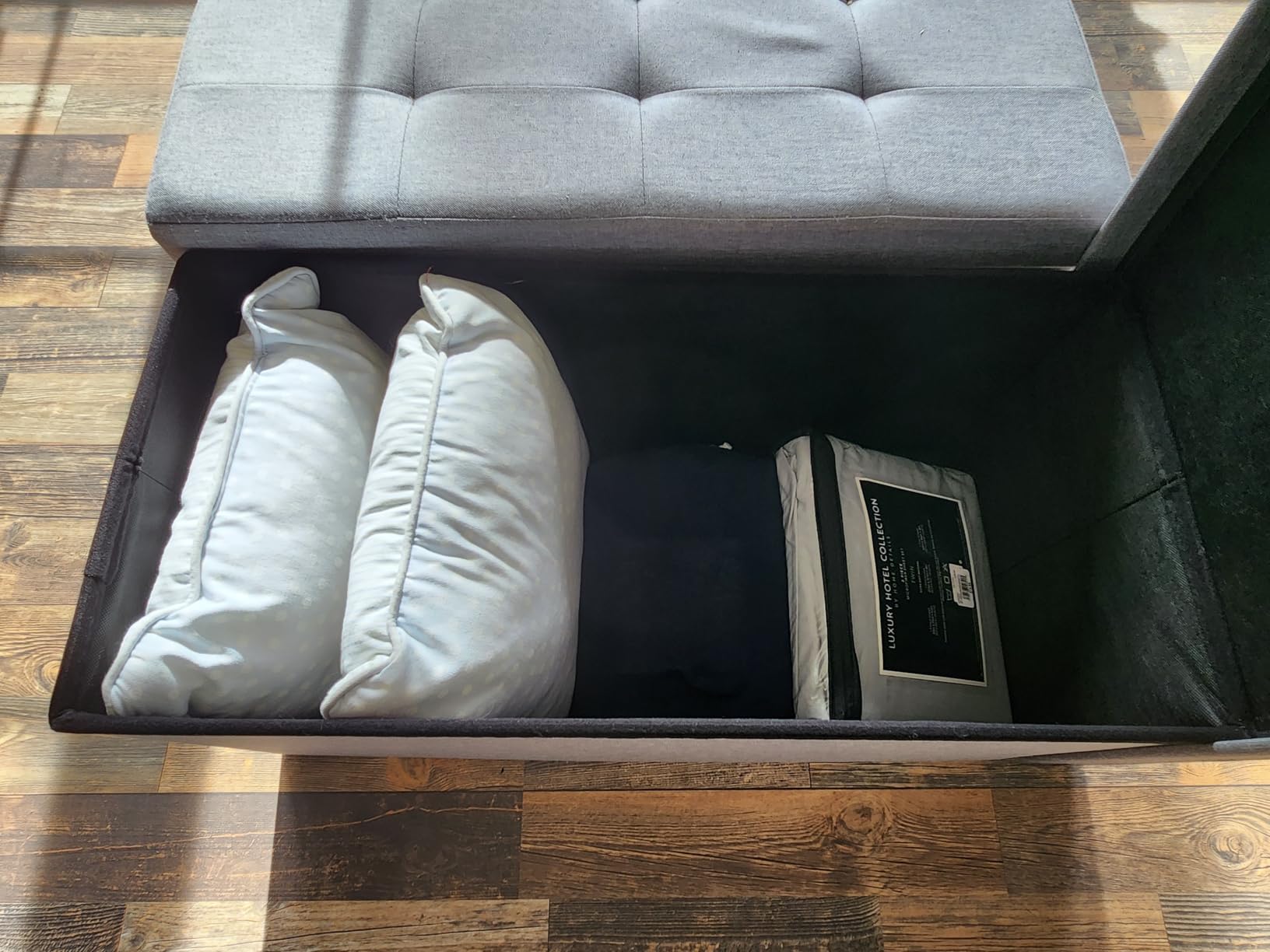SONGMICS 43.3 Inches Folding Storage Ottoman Bench, Load 660 lb | Ottoman Foot Rest, Storage Chest, for Living Room, Entryway, Ink Black, MINOTA Collection ULSF077B01 customer photo 2