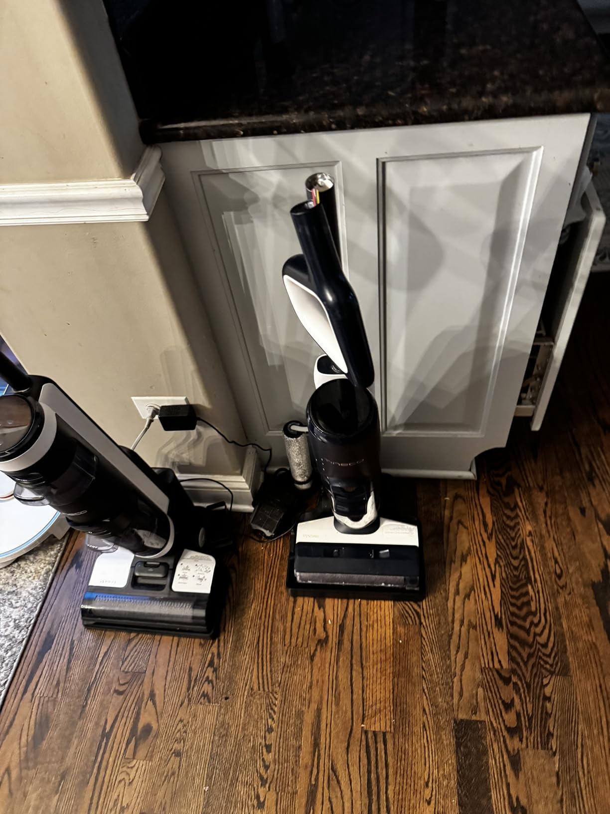 Tineco Floor ONE S5 Smart Cordless Wet Dry Vacuum Cleaner and Mop for Hard Floors, Digital Display, Long Run Time, Great for Sticky Messes and Pet Hair, Space-Saving Design, Blue customer photo 2
