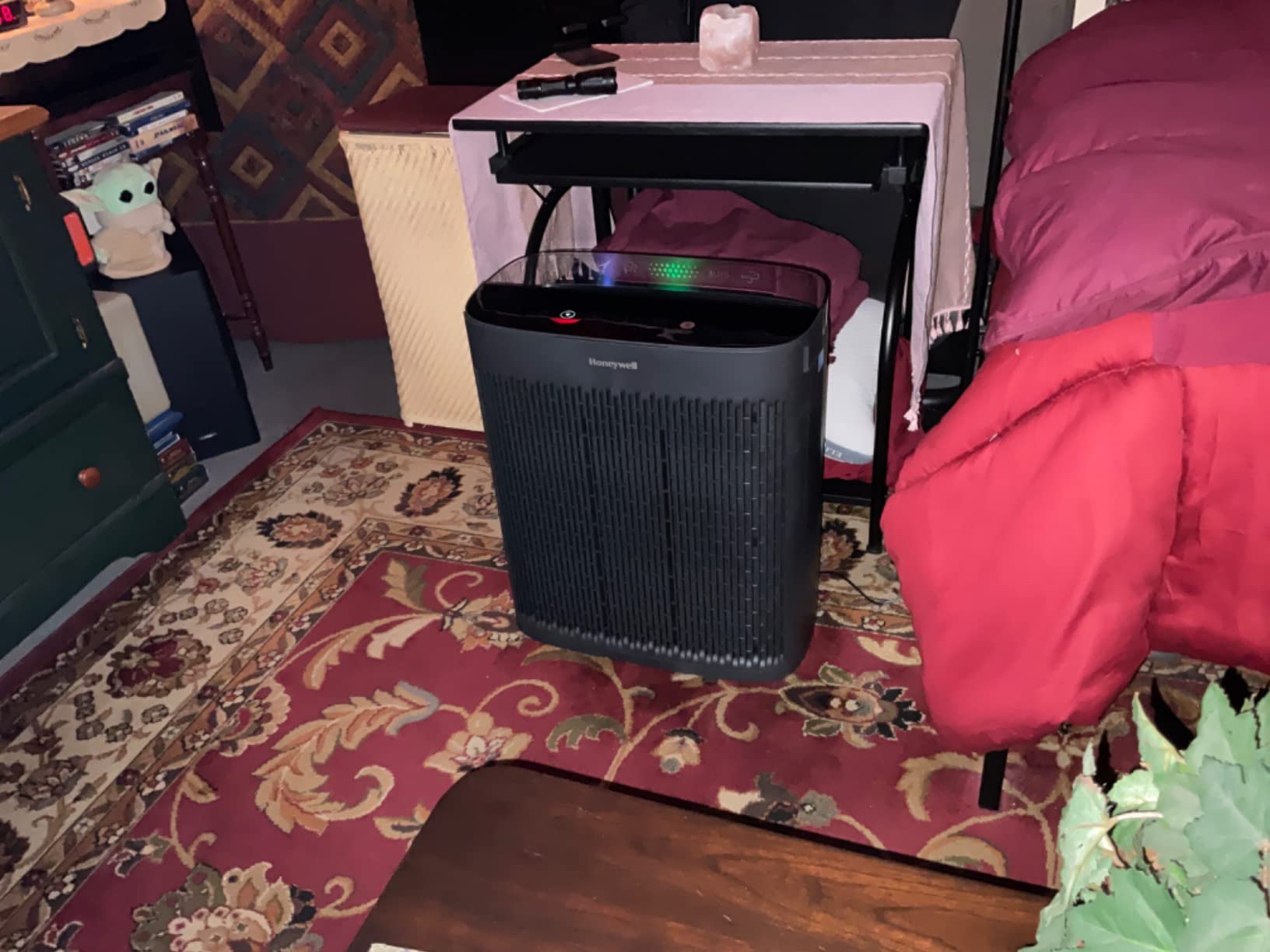 Honeywell HEPA Air Purifier for Home, Large Rooms Up To 1700 ft² in 1 hr, Air Quality Indicator, Auto Mode, Reduces Allergens, Dust, Pollen, Smoke, Pet Dander, Black, HPA5200 customer photo 2