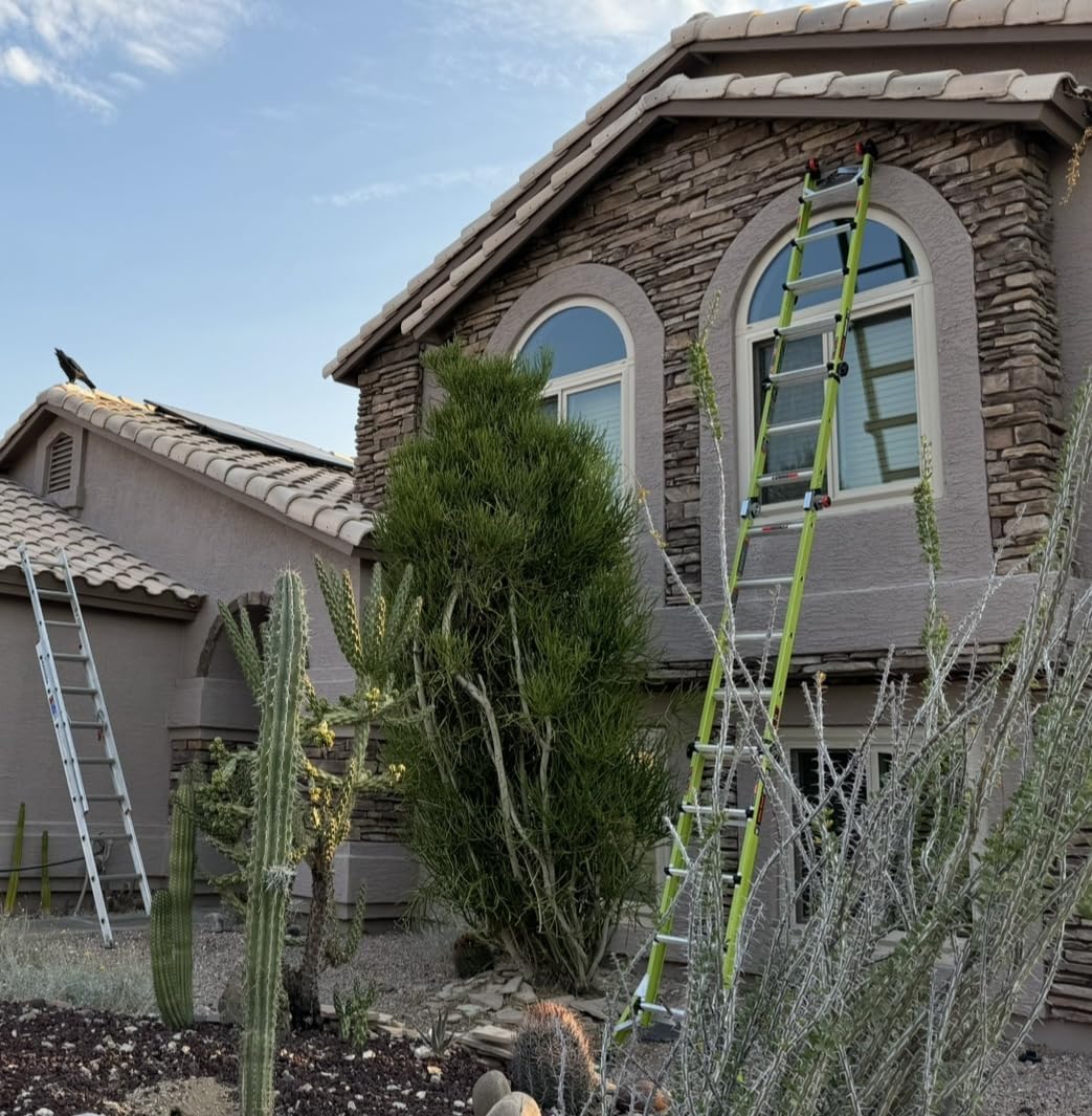 Little Giant Conquest 2.0, 22 ft Multi-Position Ladder, 17122-001 | Extension Stepladder, Non-Conductive Hi-Viz Green Fiberglass, 90-Degree, Trestle Modes, Tip & Glide Wheels, 300 lbs Type IA customer photo 1
