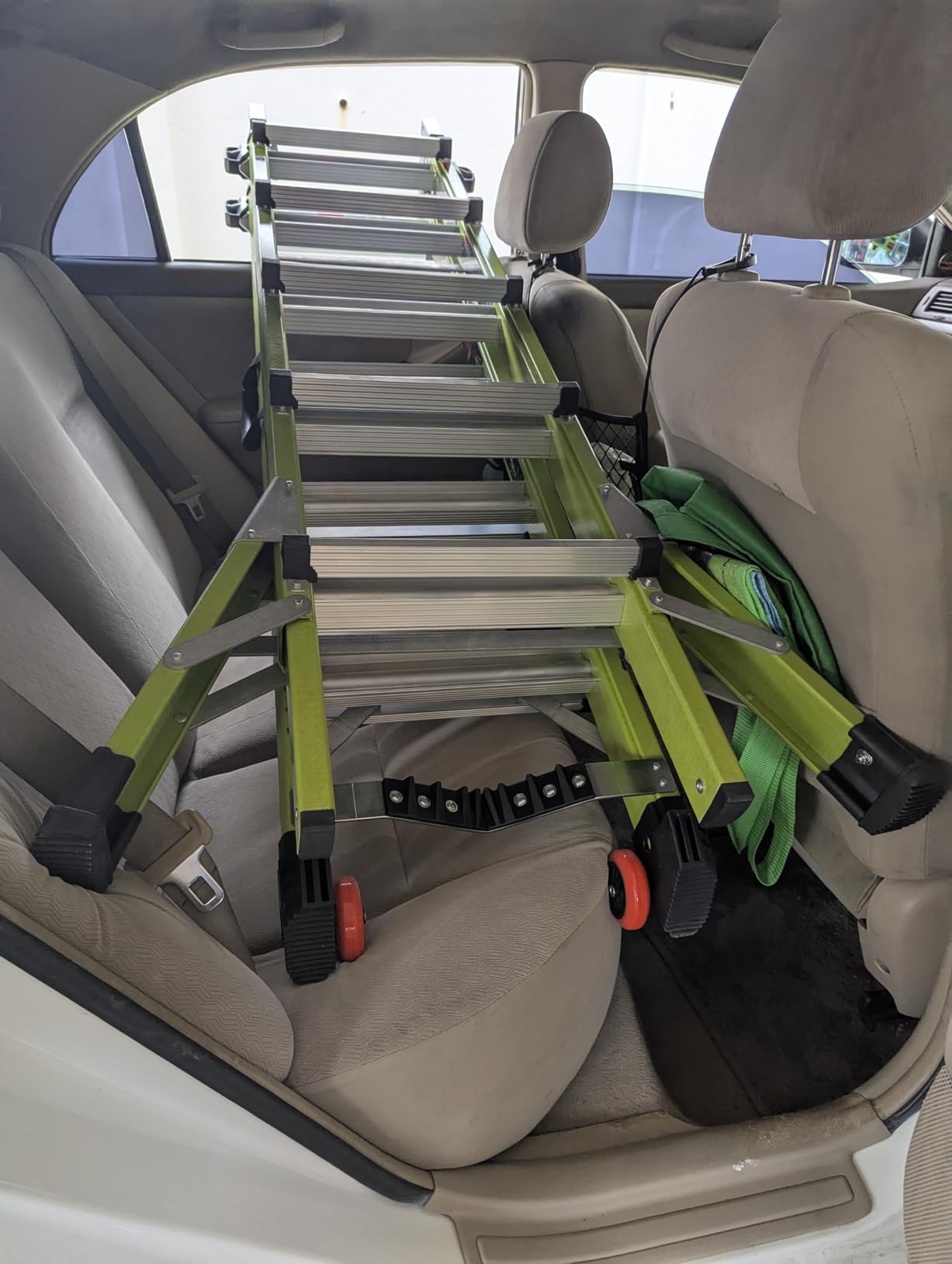 Little Giant Conquest 2.0, 22 ft Multi-Position Ladder, 17122-001 | Extension Stepladder, Non-Conductive Hi-Viz Green Fiberglass, 90-Degree, Trestle Modes, Tip & Glide Wheels, 300 lbs Type IA customer photo 2