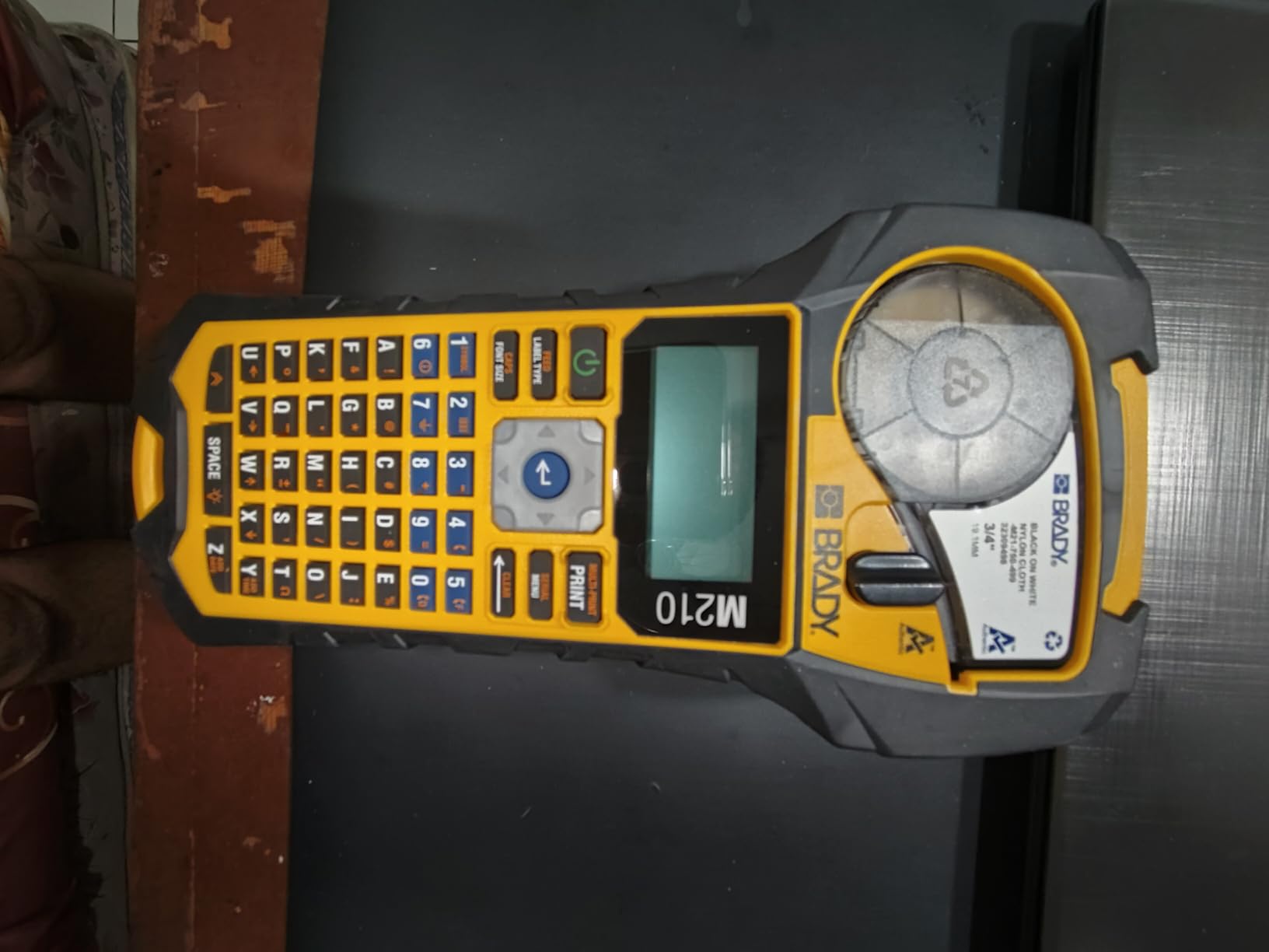BRADY M210 HANDHELD LABEL MAKER customer photo 1