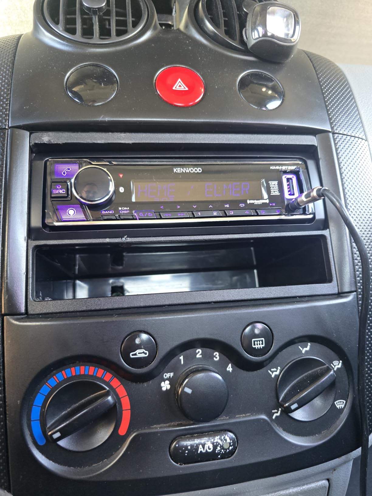 KENWOOD KMM-BT332U Bluetooth Single DIN Car Stereo with USB Port, AM/FM Radio, MP3 Player, Multi Color LCD, Detachable Face, Built in Amazon Alexa, Compatible with SiriusXM Tuner customer photo 1