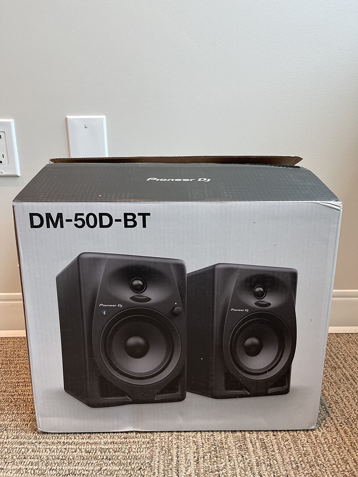 Pioneer DJ DM-50D-BT 5-inch Active Monitor Speakers, Bluetooth, Pair customer photo 1