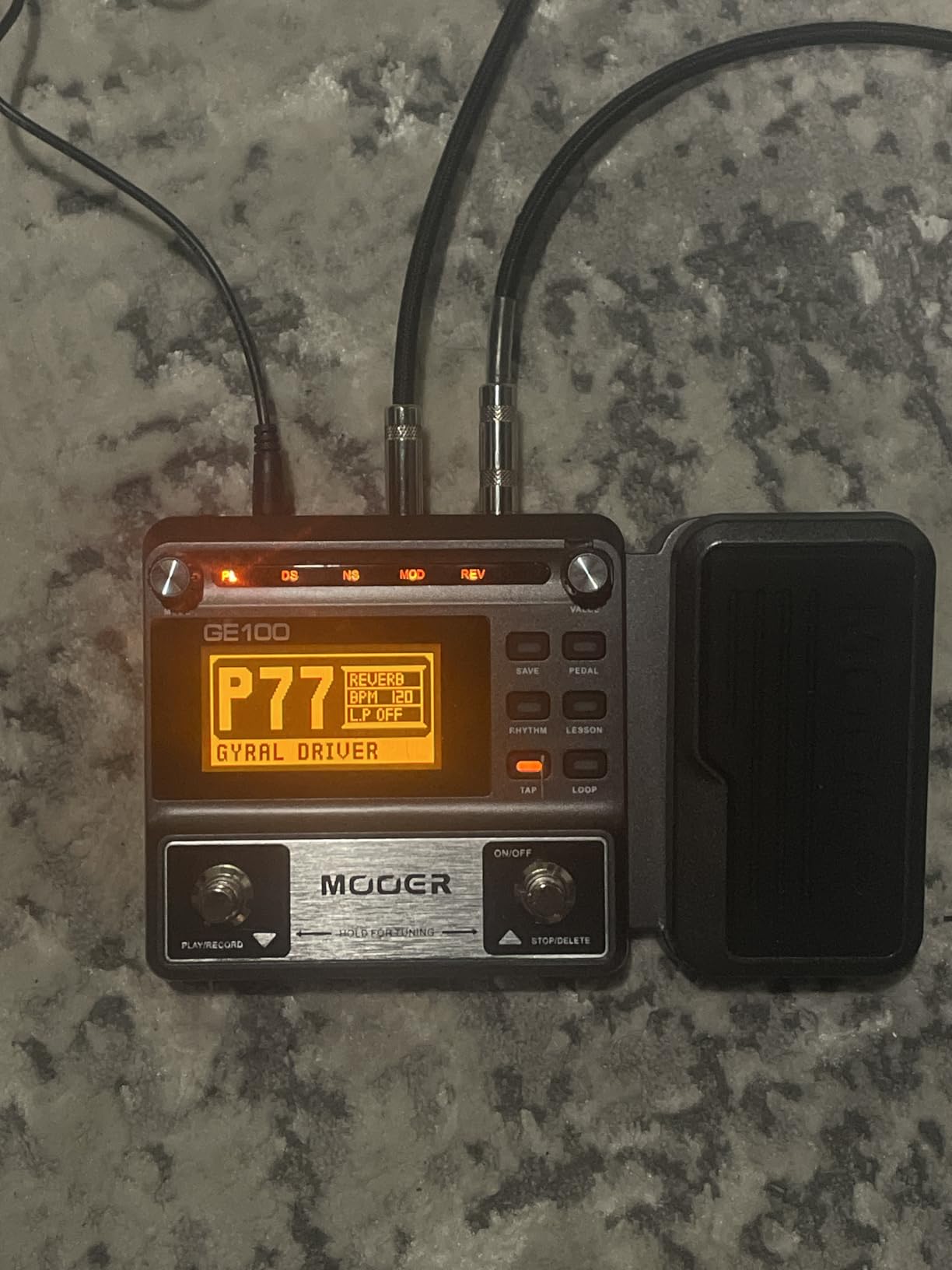 MOOER GE100 Multi-Effects Guitar Pedal 80 Presets, 66 Effects | 180 Second Loop, 40 Drum Rhythm, Distortion, Expression Volume Wah Pedal, Tap Tempo, Headphone Out, LED Screen, Tuner customer photo 2