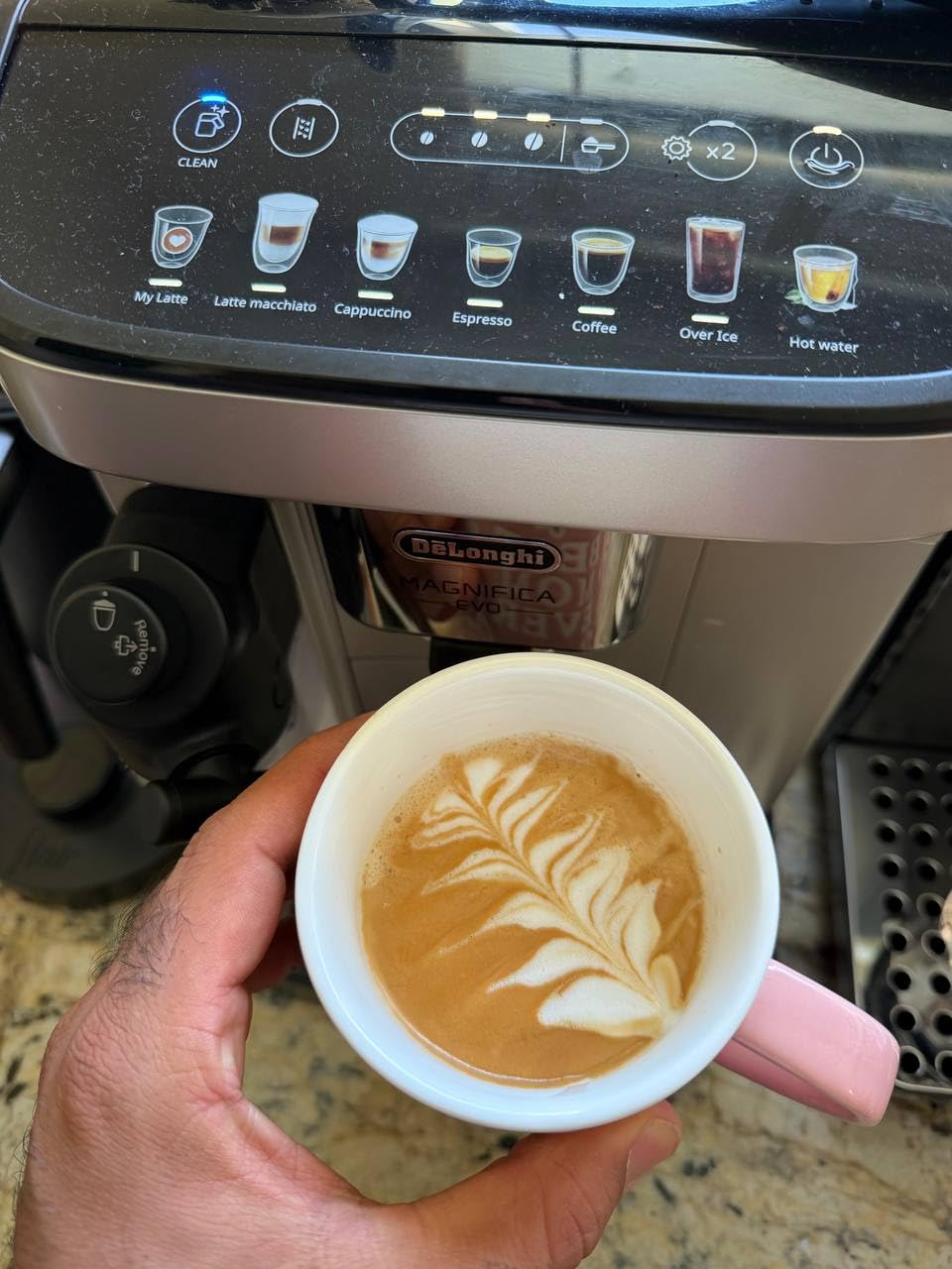 De'Longhi Magnifica Evo Automatic Espresso Machine, Milk Frother, Silver customer photo 2