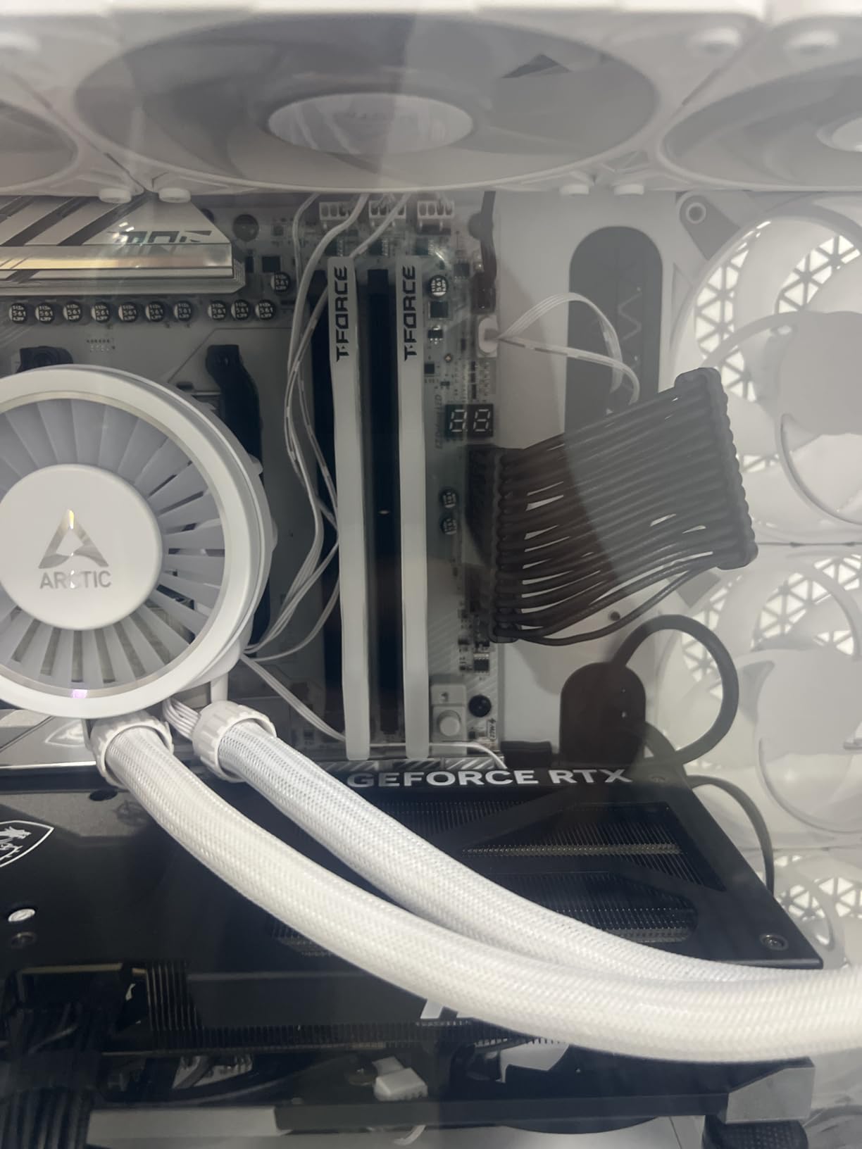 TEAMGROUP T-Force Delta RGB DDR5 RAM 32GB (2x16GB) 6000MHz CL30 Intel XMP 3.0 & AMD Expo Compatible Desktop Memory customer photo 1