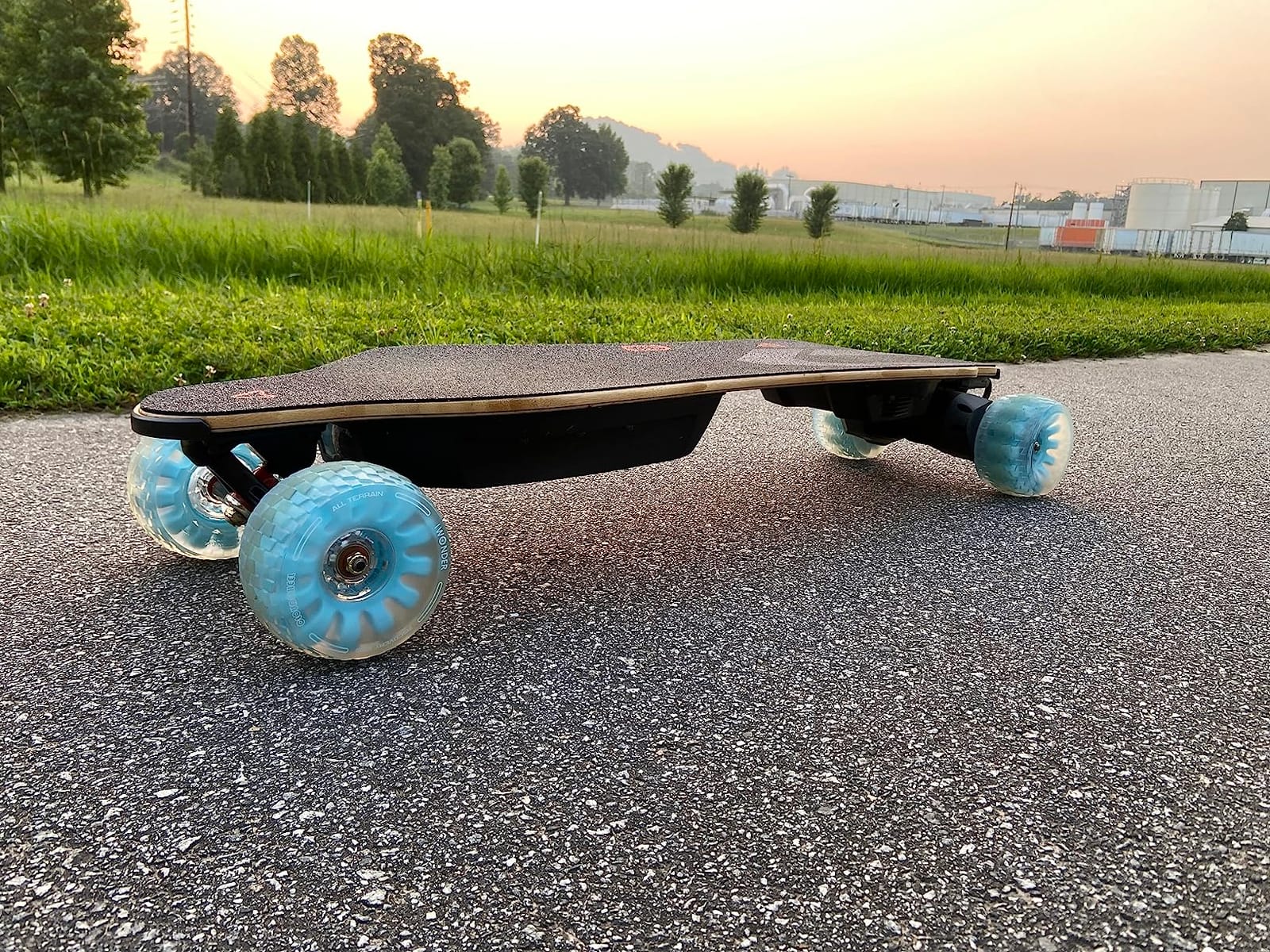 MEEPO Electric Longboard Skateboard with Remote for Adults, 34 MPH Top Speed, 30 Miles Long Range with 2800W*2 Gear Drive Motor, Bamboo & Fiberglass Deck, 330 LBS Max Load, Voyager X customer photo 2