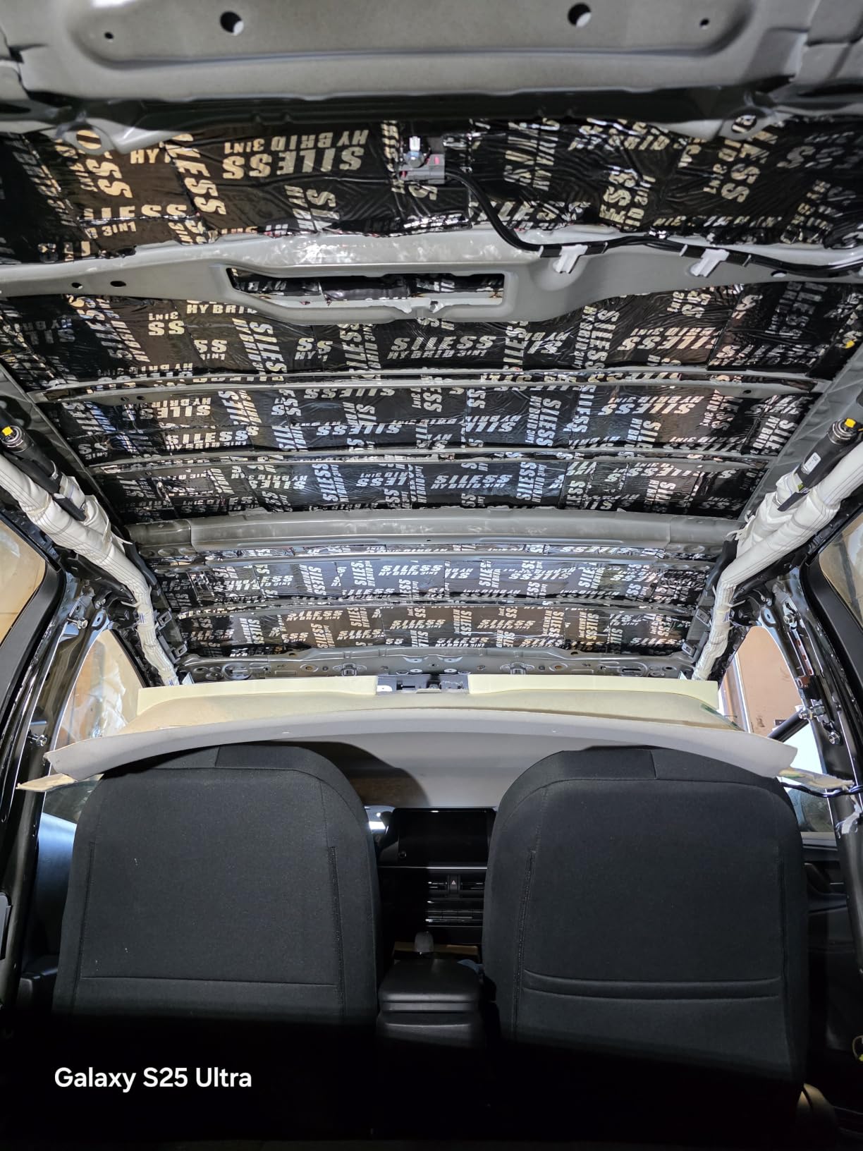 Siless Hybrid 3in1 200 mil 25 sqft Car Sound Deadening mat - Butyl Automotive Sound Deadener - Noise Insulation and Vibration Dampening Material customer photo 1